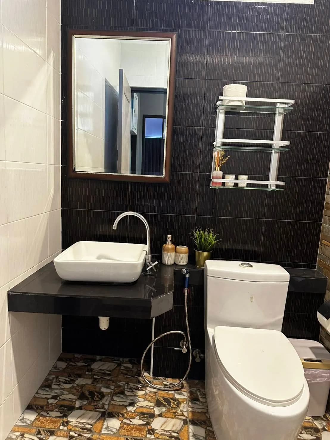 2 bedroom house for rent - photo 2