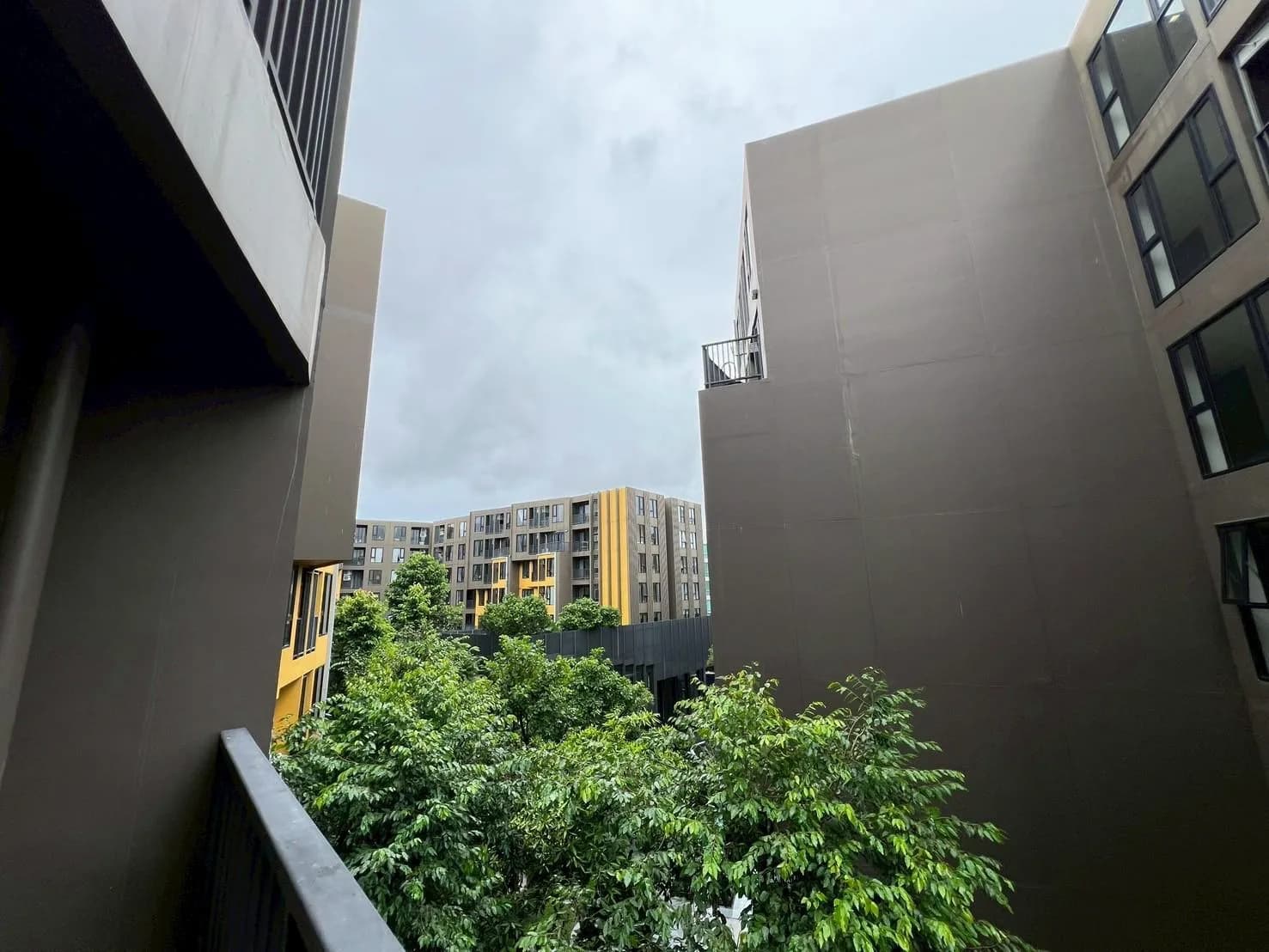 Condo, The Base Central - photo 4