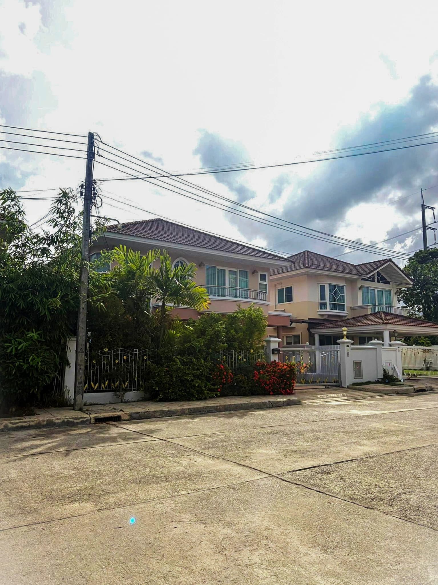 4 bedroom house for rent Supalai Garden Ville