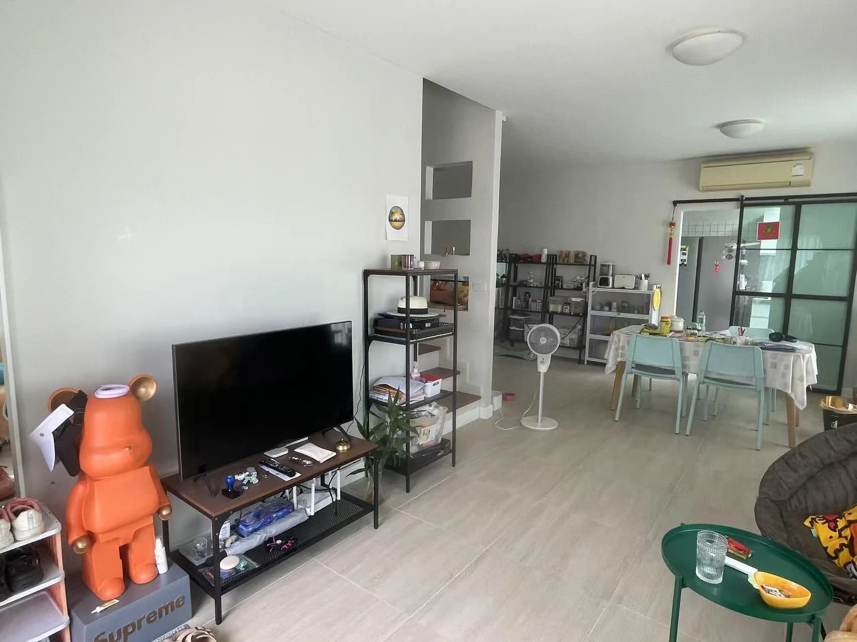 3 Beds House, Habitia