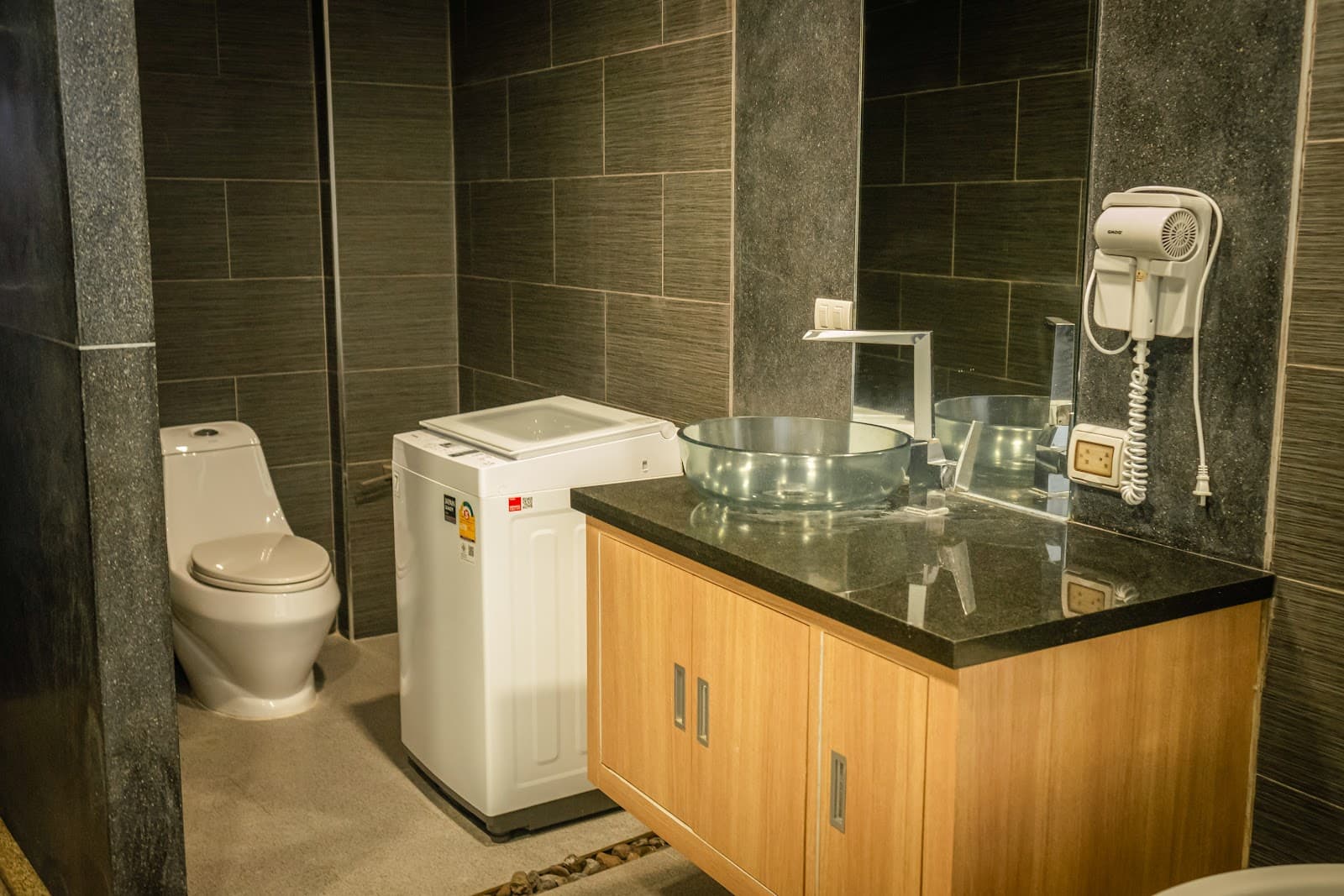 1 Bed Condo, Icon Park - photo 3