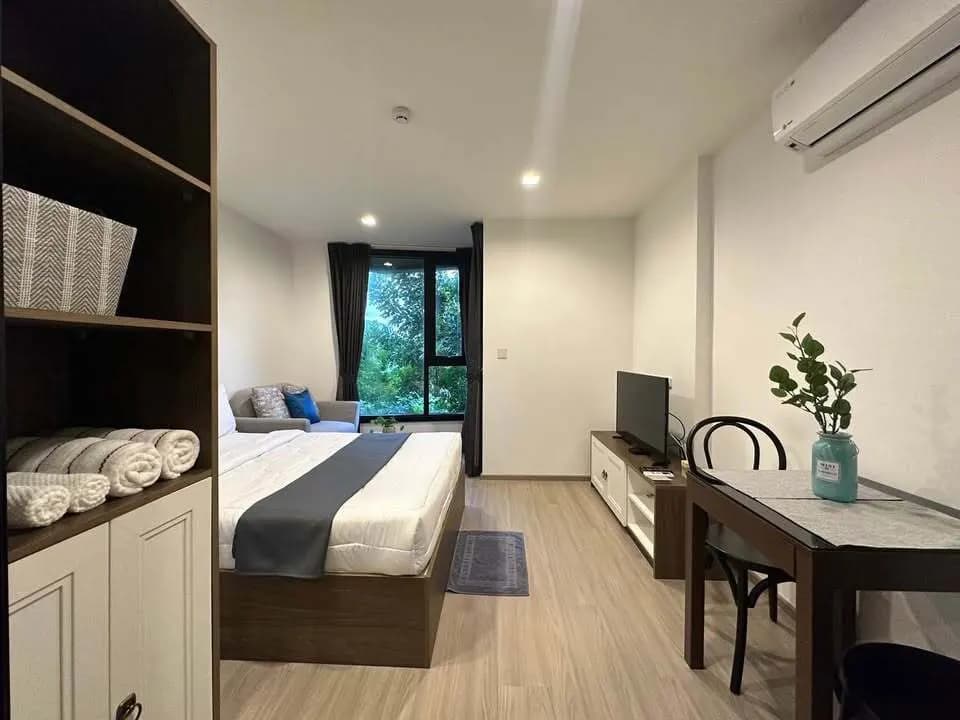 1 Bed Condo, The Base Central
