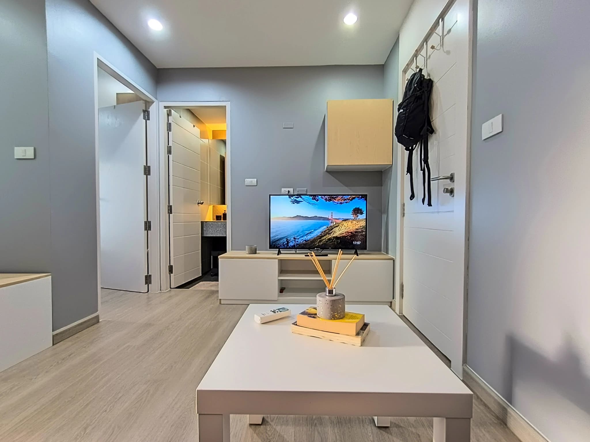 1 Bed Condo, The Scene - photo 5