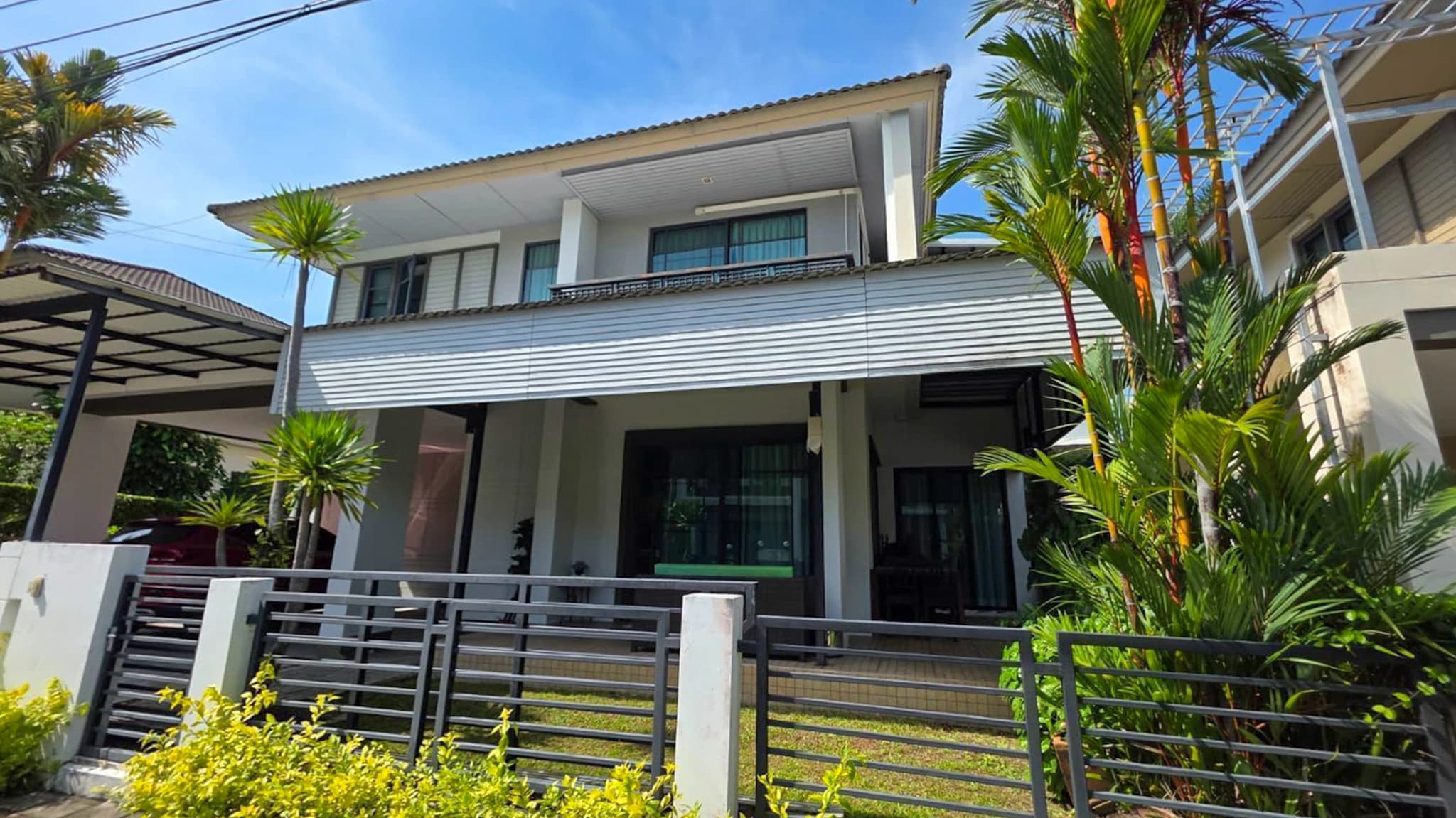 3 Beds House, Burasiri