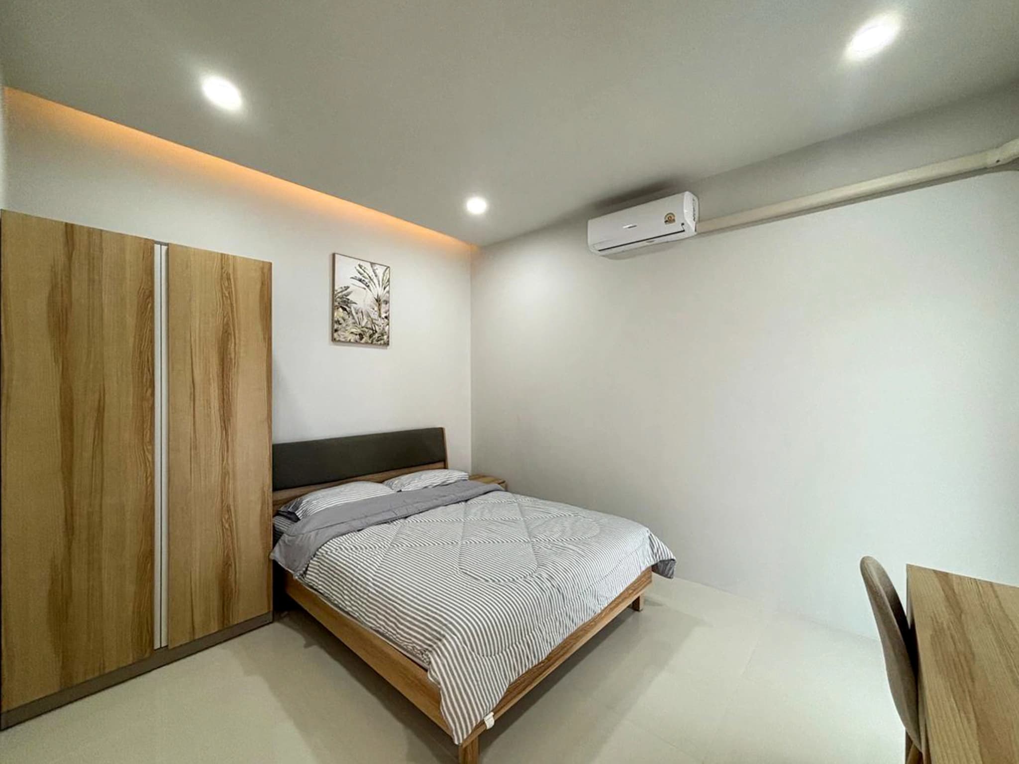 2 bedroom townhouse for rent Modern Life Chalong - photo 4