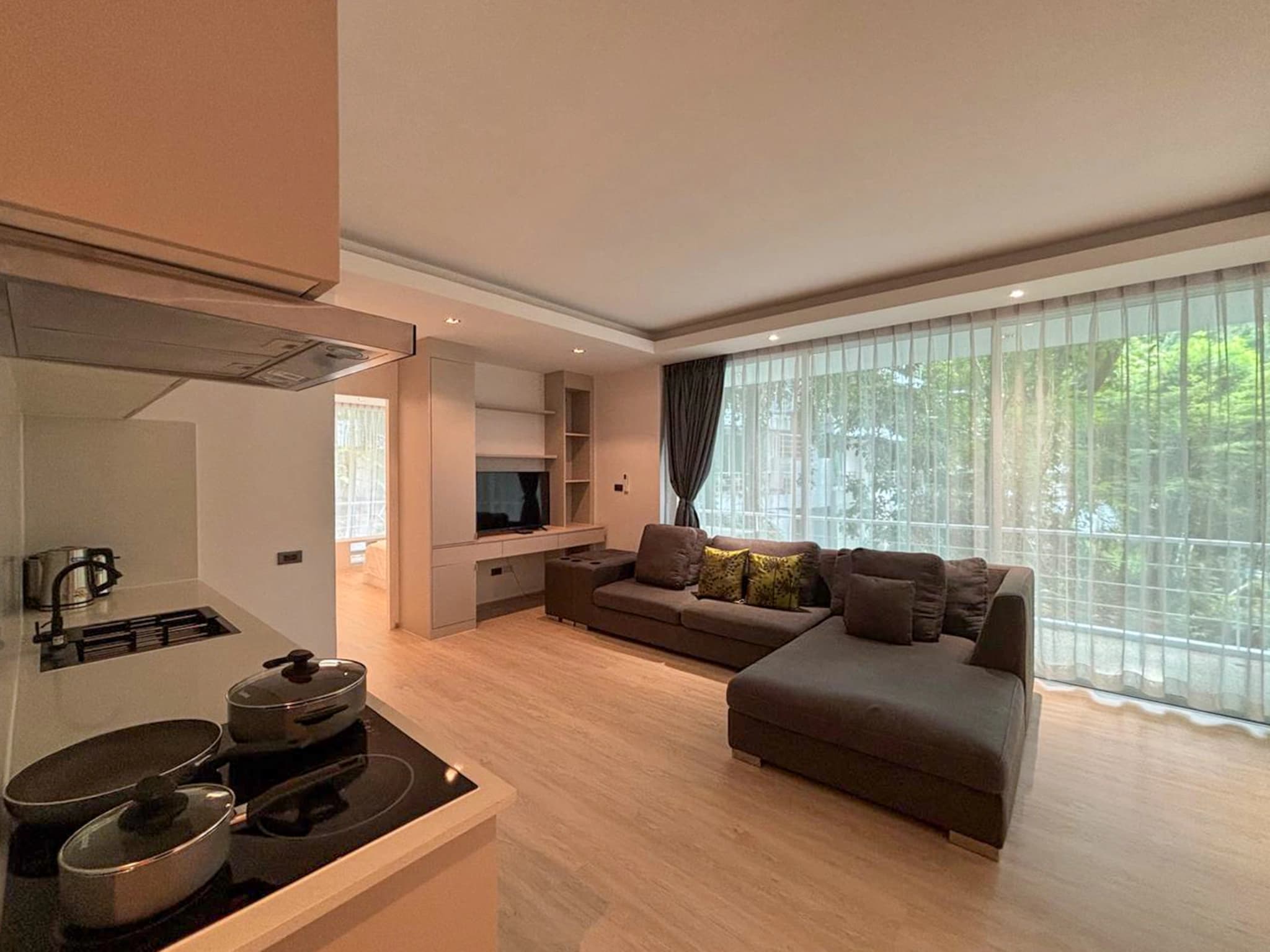 2 bedroom apartment for rent The Trees Residence - photo 2
