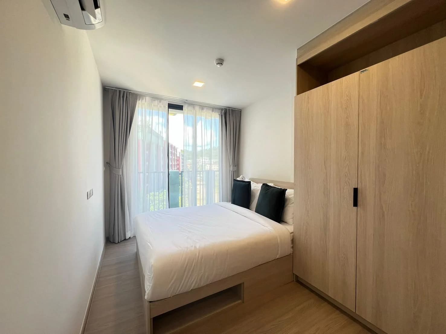 1 Bed Condo, The Base Bukit - photo 4