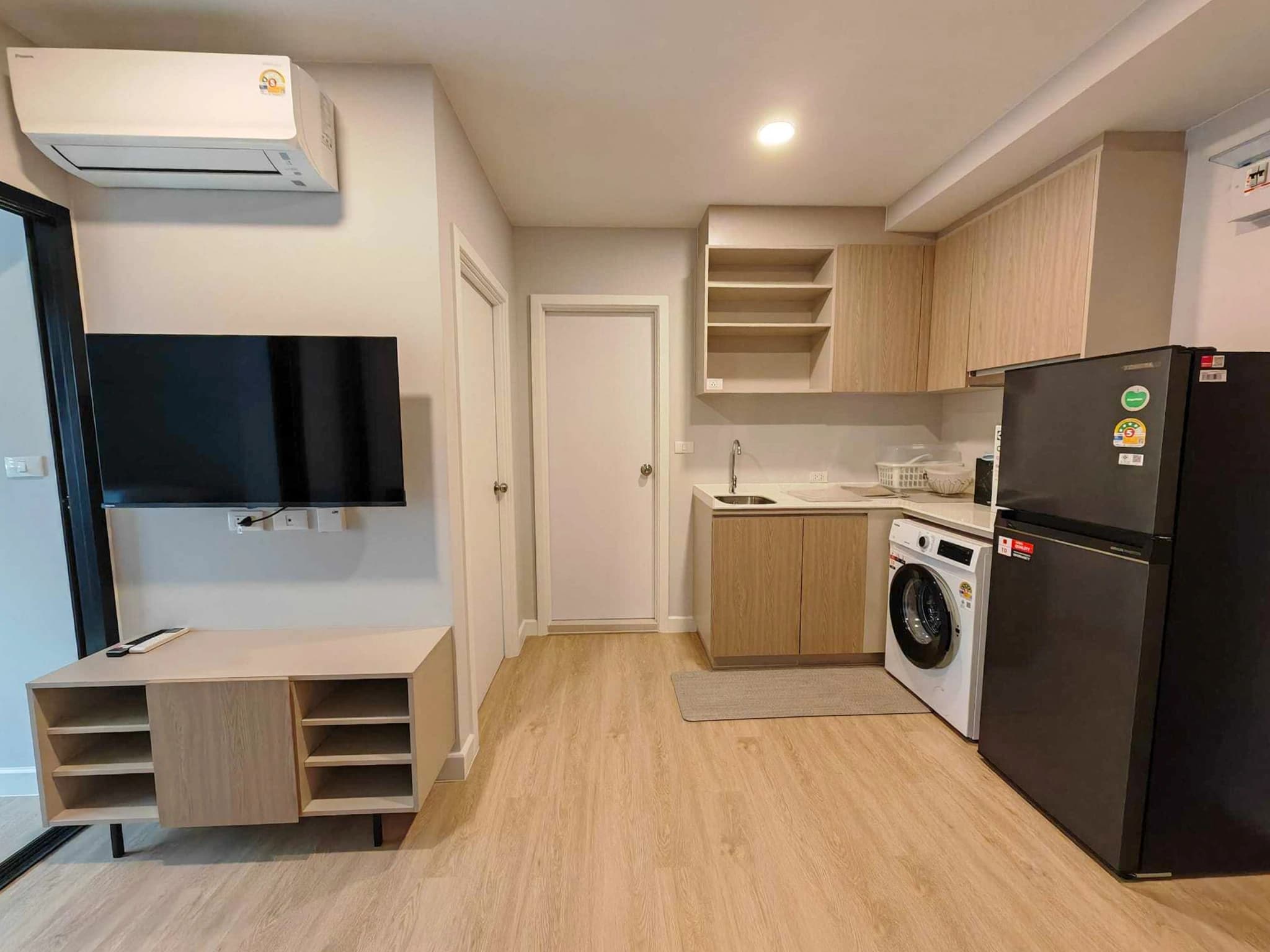 1 bedroom condo for rent The Cube Amaze - photo 2