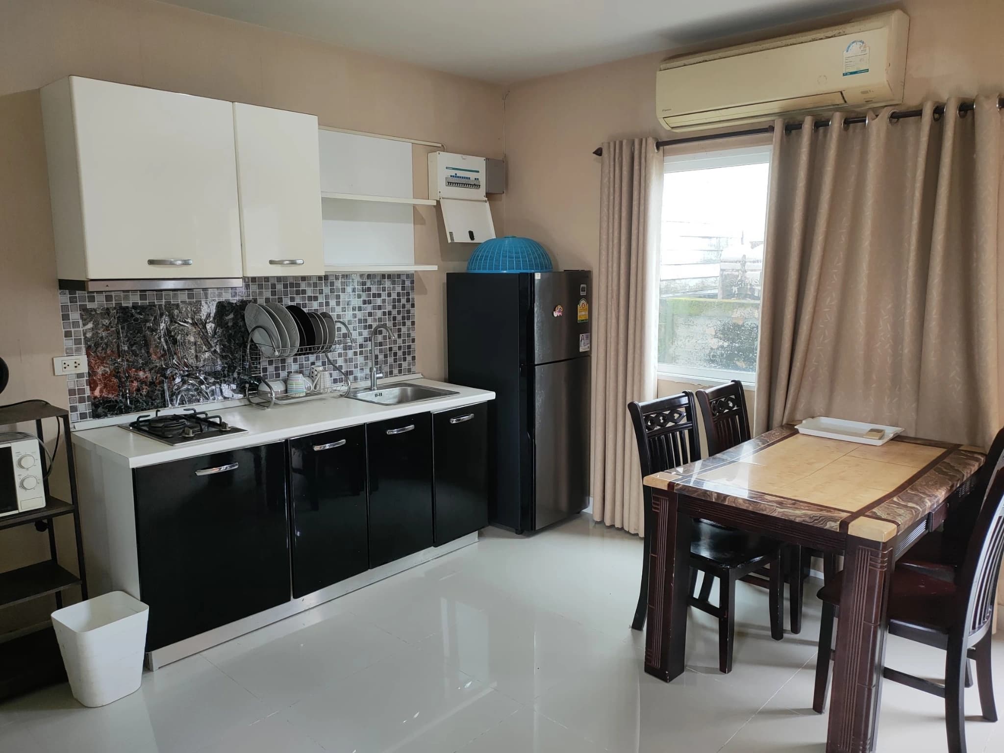 3 Beds House, Habitown
