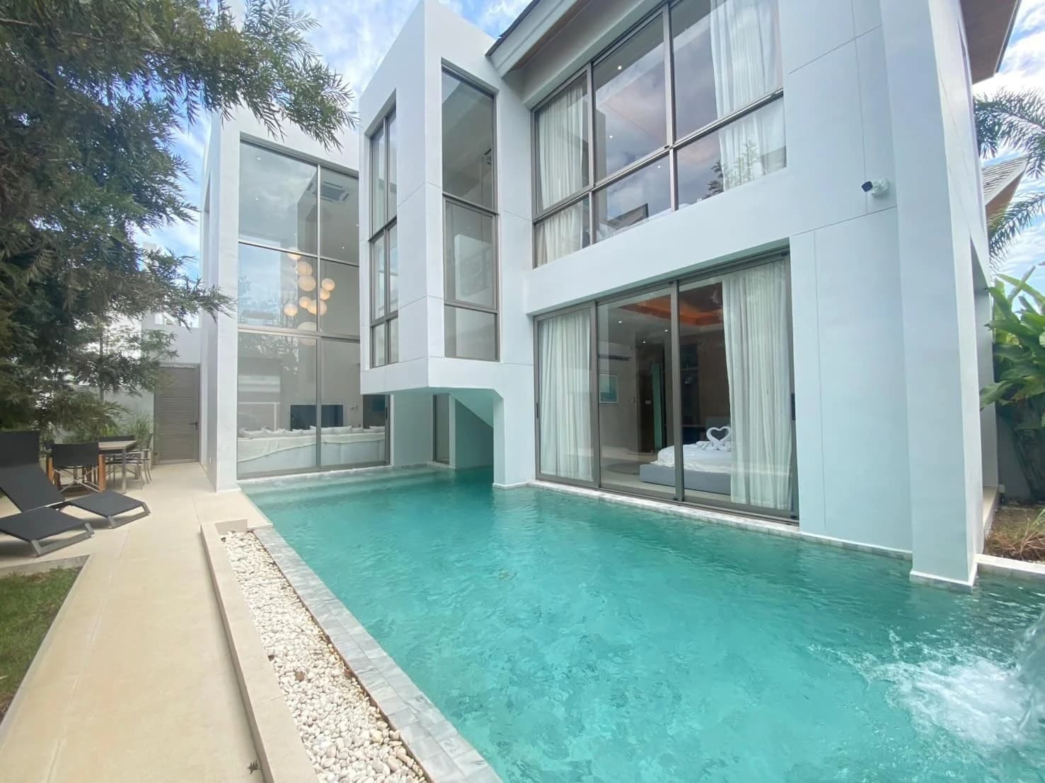 3 bedroom villa for rent LuxPride by Wallaya Villas