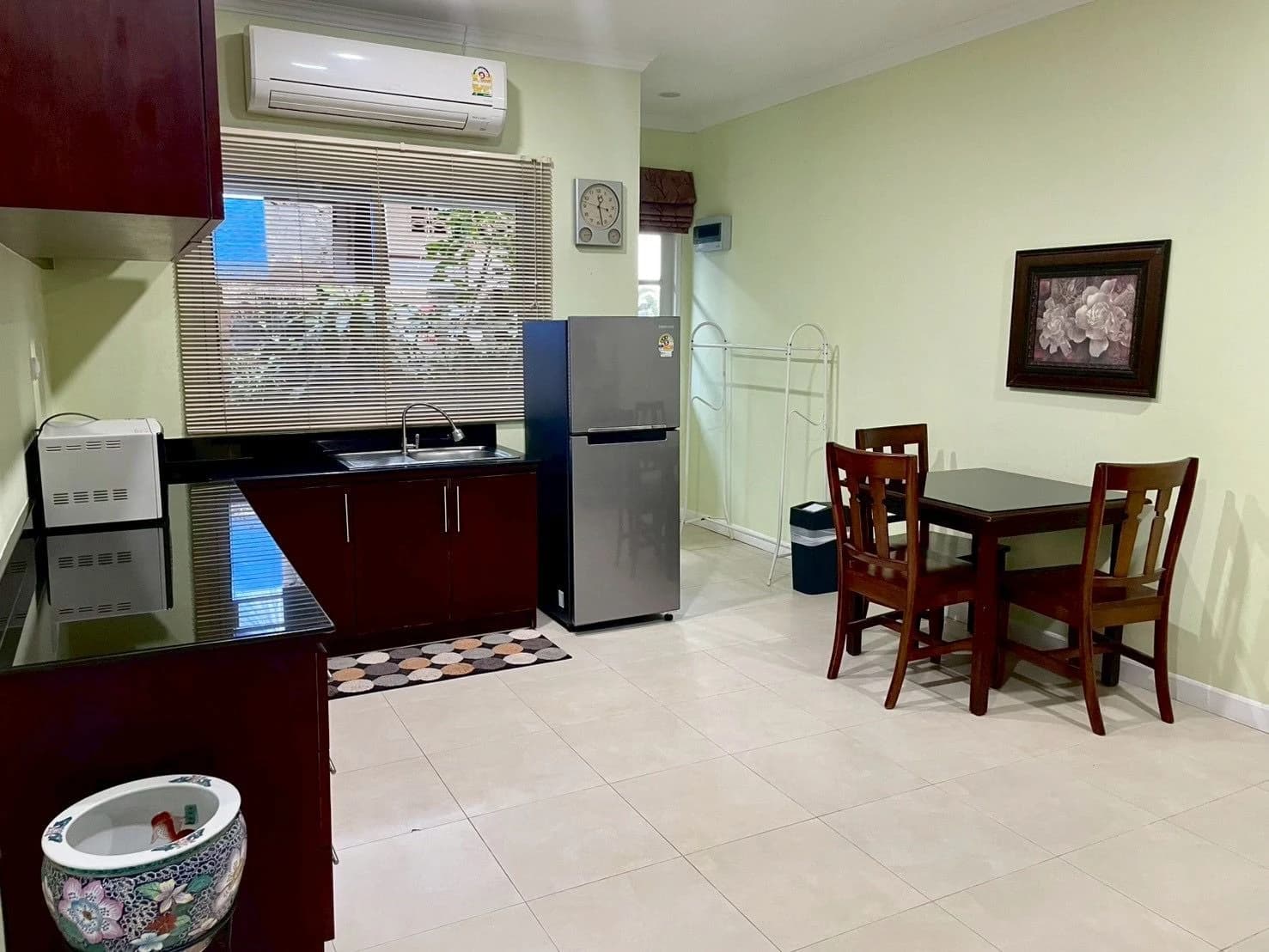 1 bedroom villa for rent - photo 2