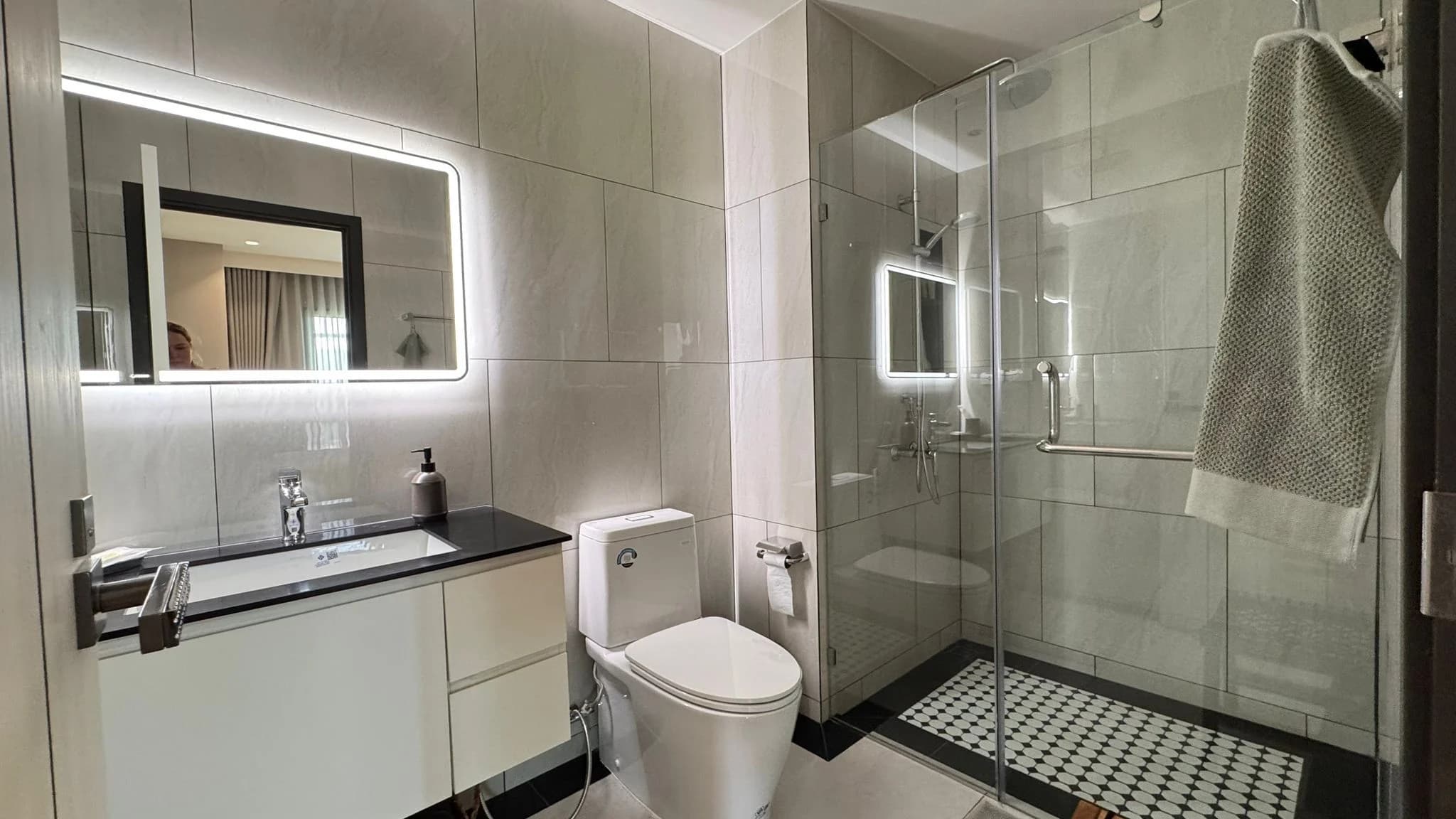 1 Bed Condo, The Title Legendary - photo 5