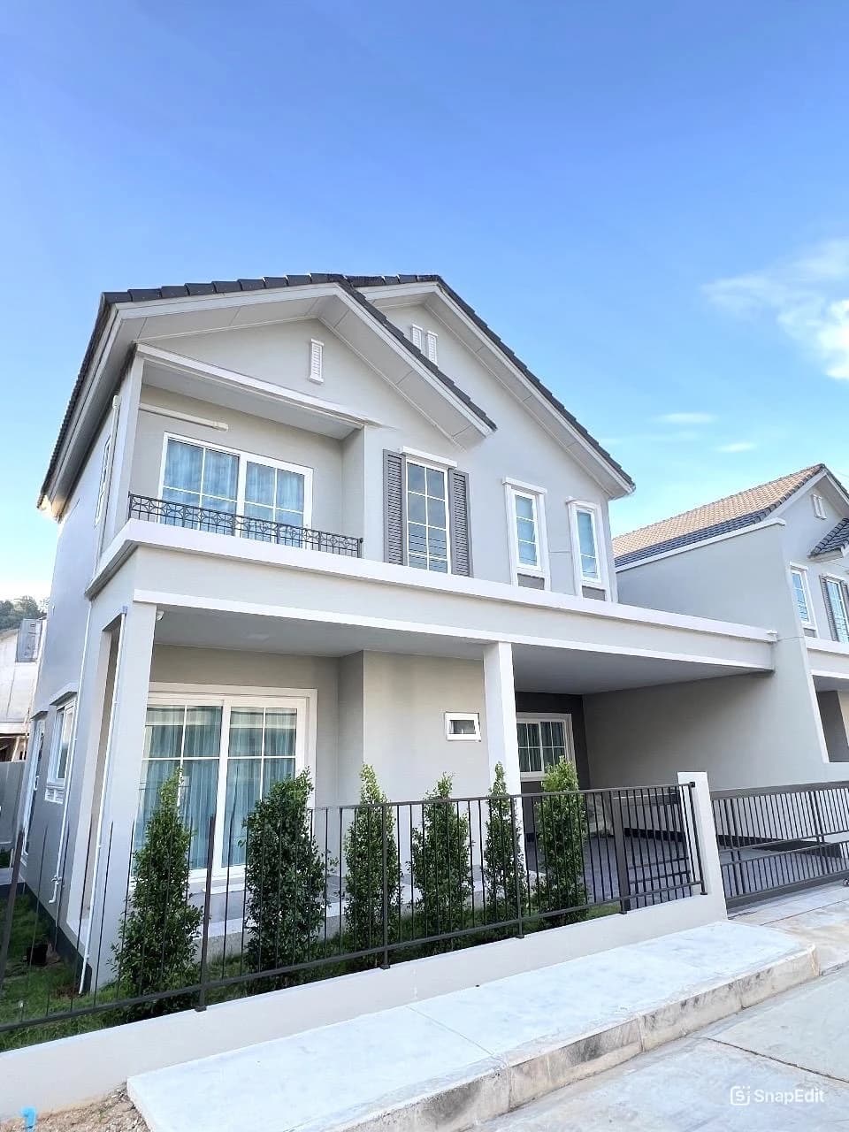 4 Beds House, Anasiri Paklok