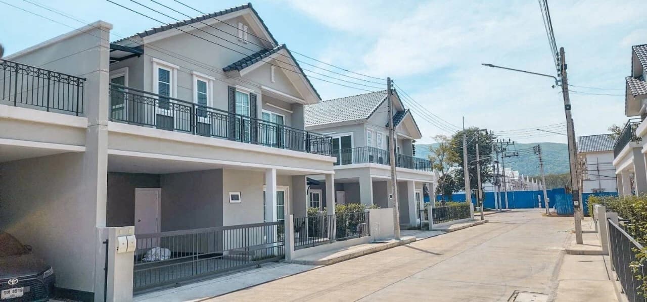 3 Beds House, Anasiri Paklok