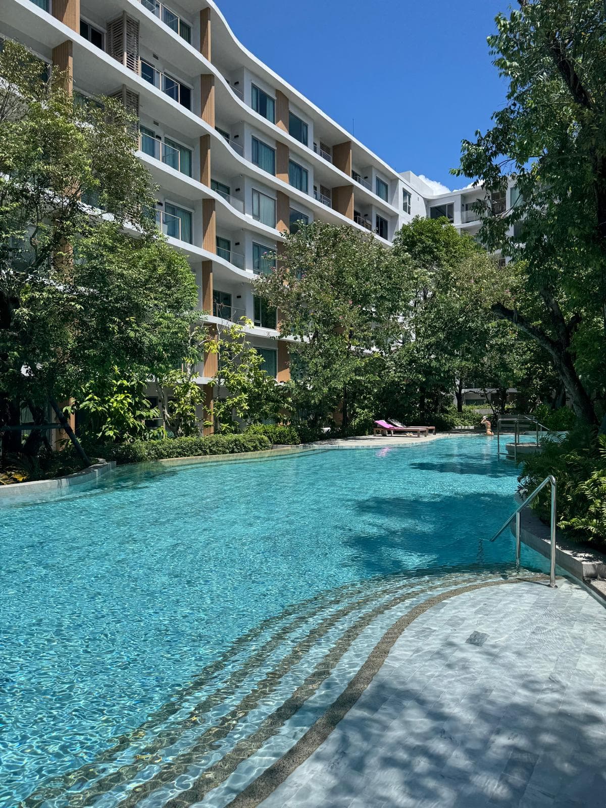 1 Bed Condo, Phyll Central - photo 2