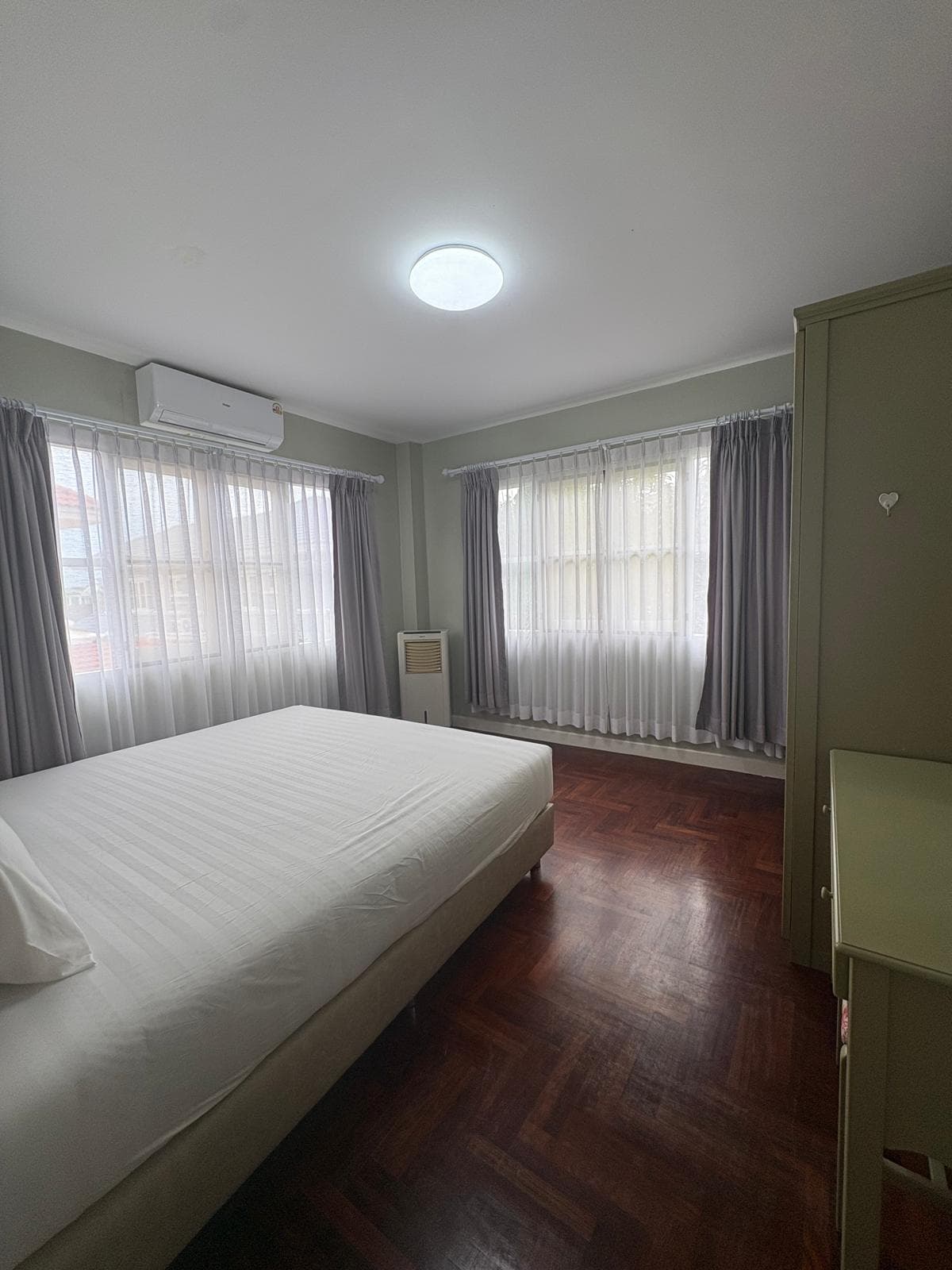 4 Beds Villa in Chalong - photo 3