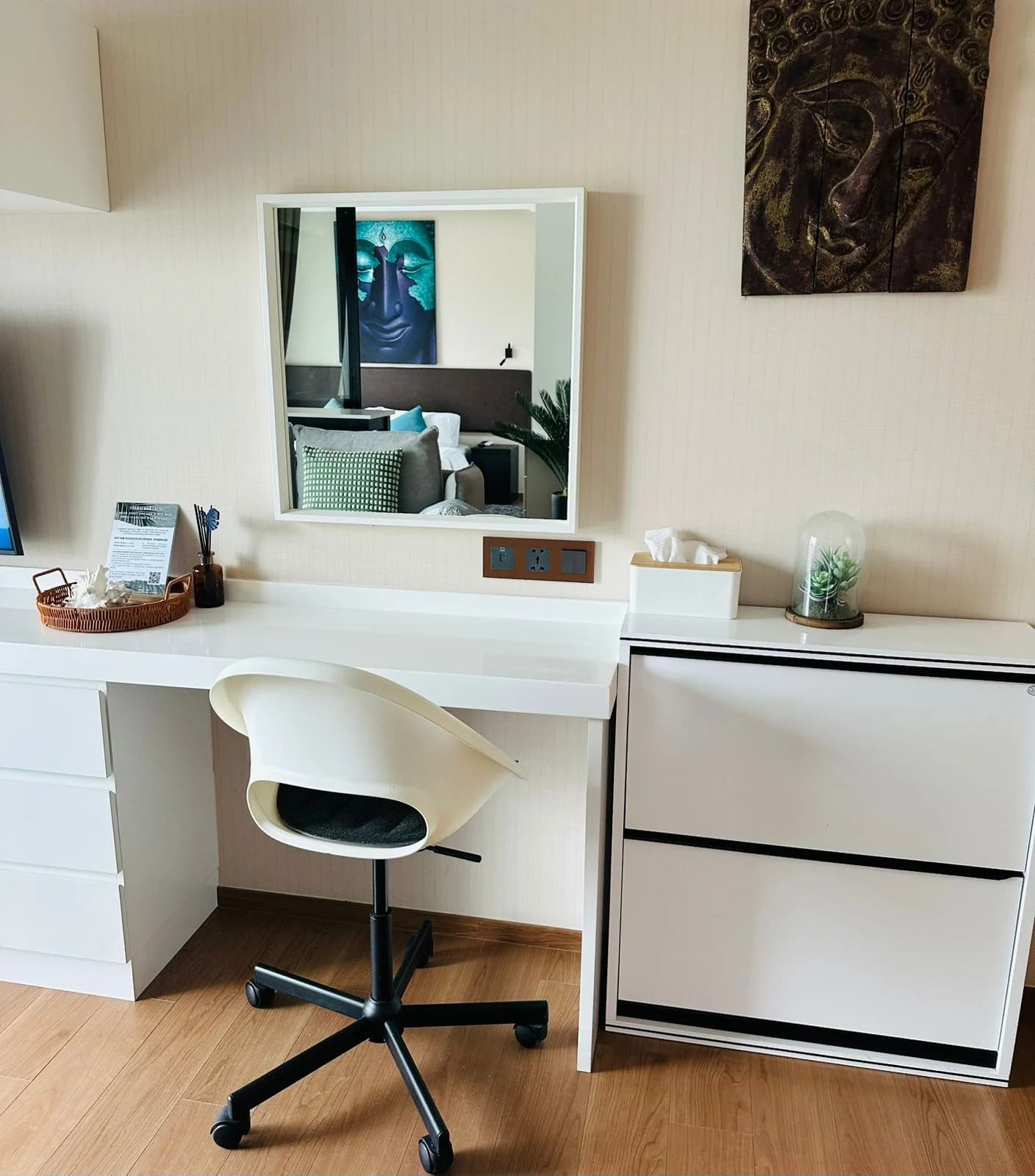 1 Bed Condo, Title V