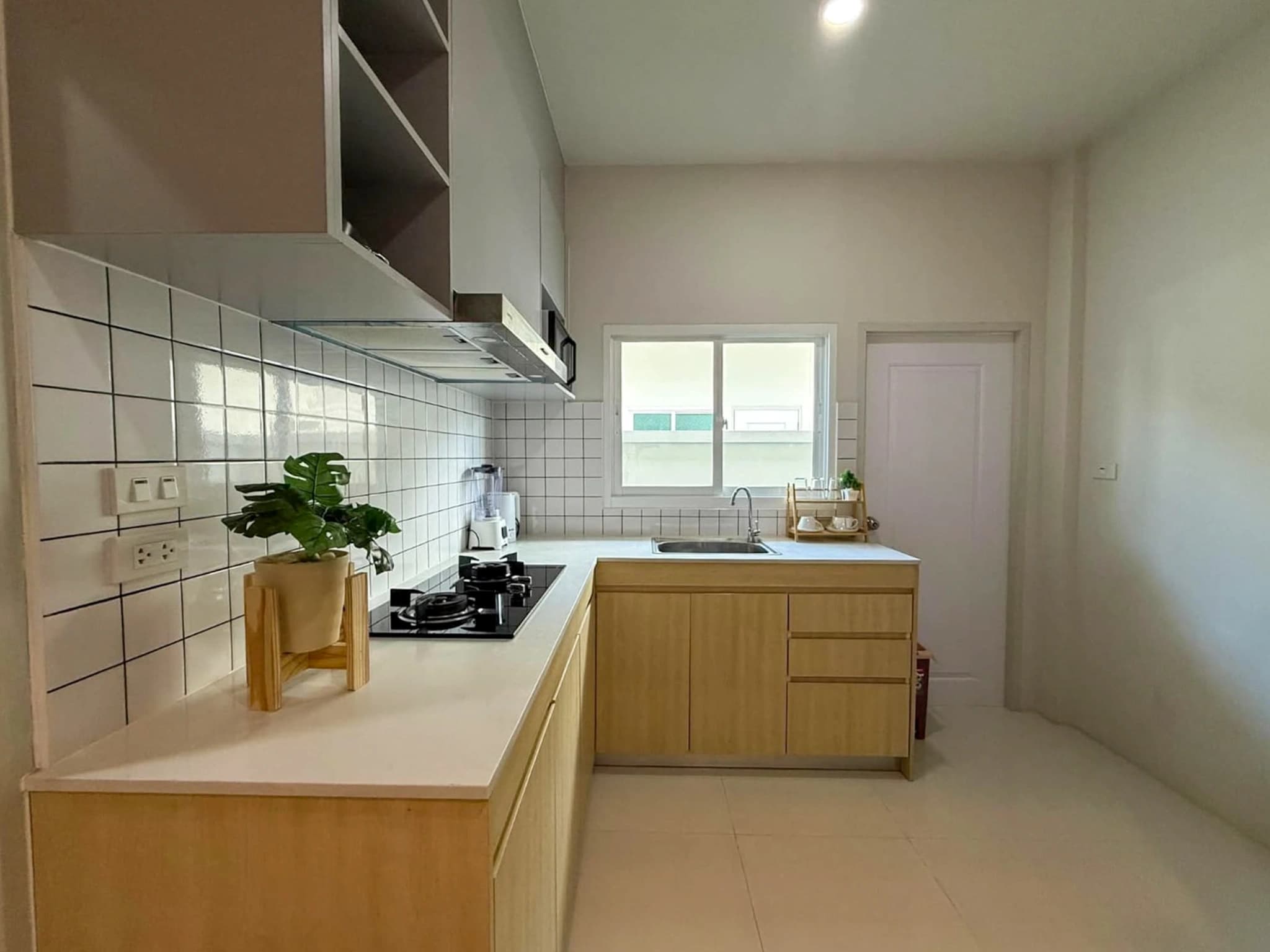 2 bedroom house for rent Modern Life Chalong - photo 2