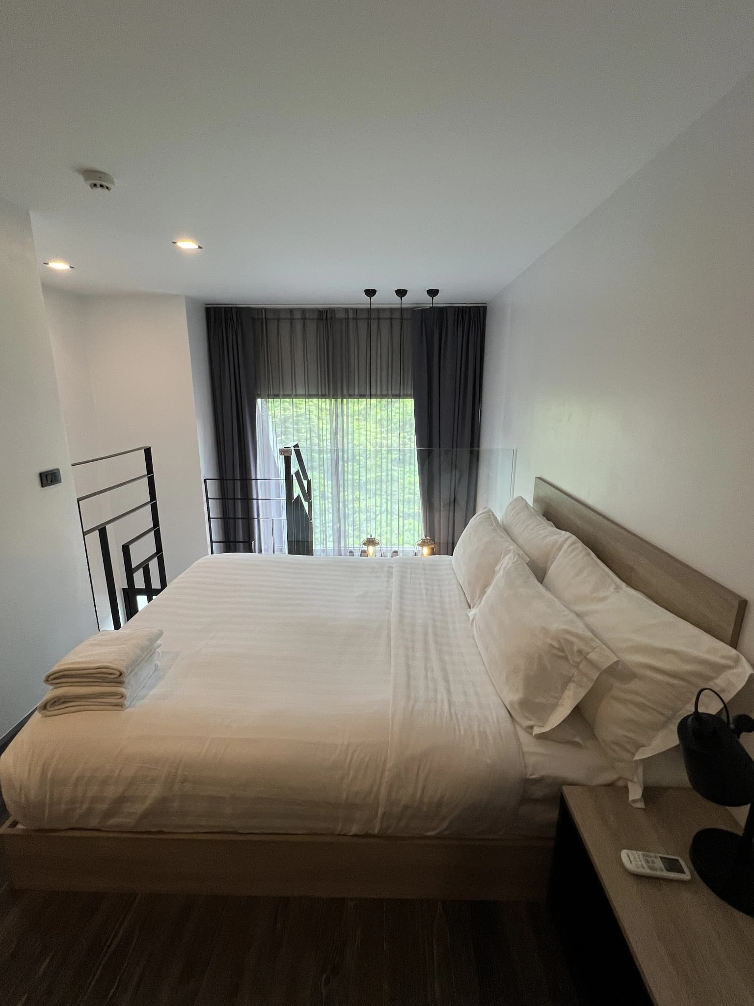 1 Bed Condo, Utopia Loft - photo 3