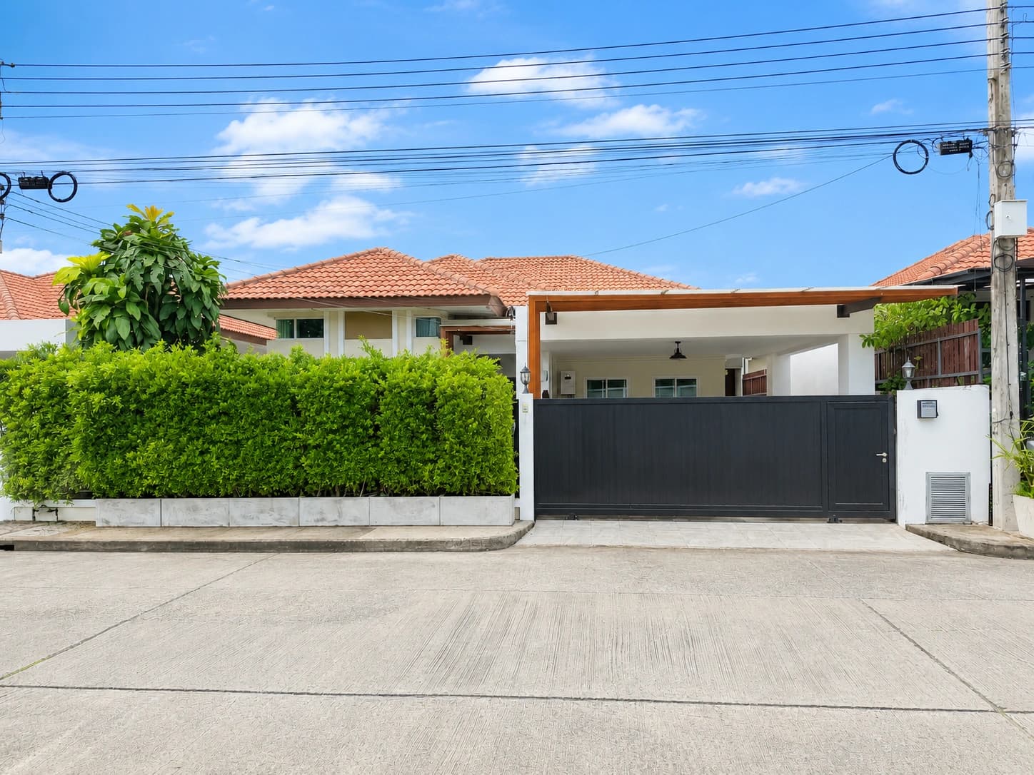 3 bedroom house for rent Phuket Villa Chaofah
