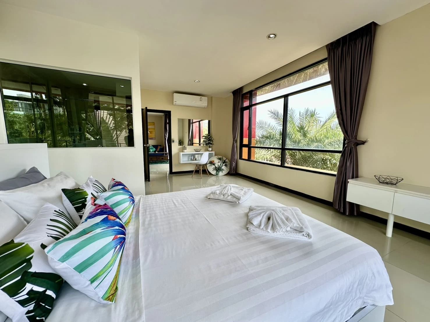 2 Beds Condo, Nai Harn Beach Condo - photo 4