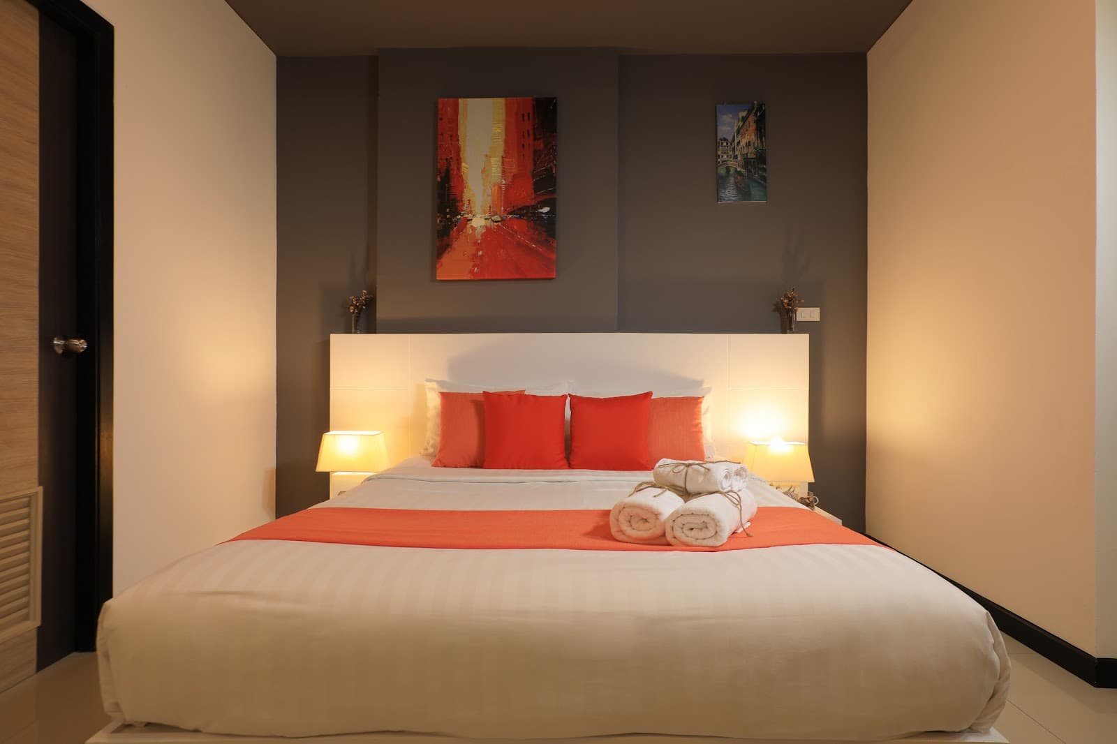 1 Bed Condo, Nai Harn Beach Condo