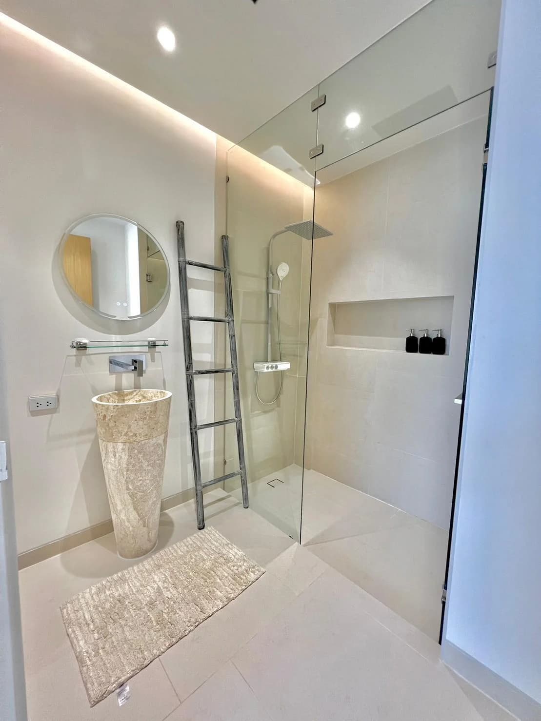 3 bedroom villa for rent LuxPride by Wallaya Villas - photo 4