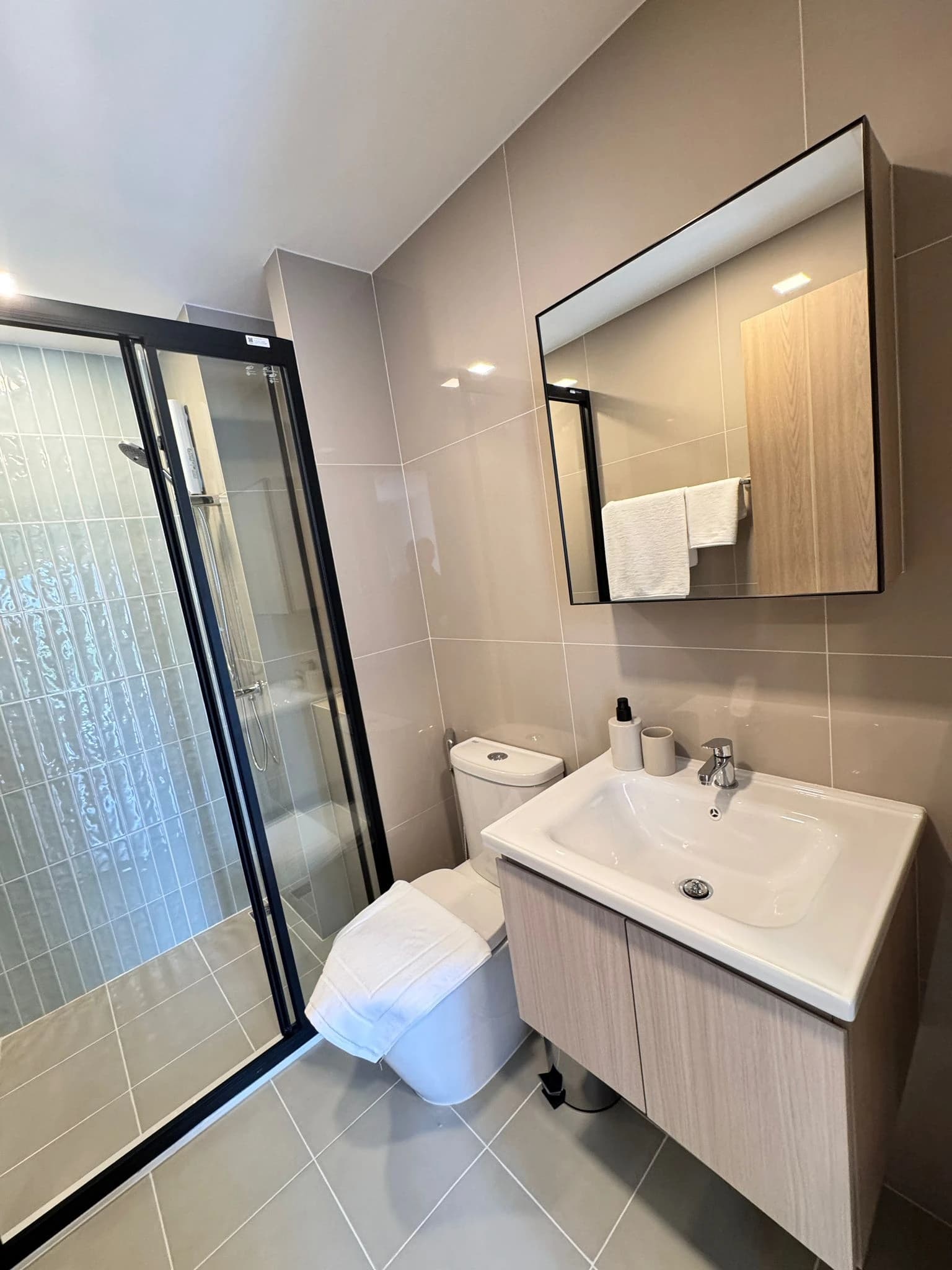 1 Bed Condo, The Base Bukit - photo 3