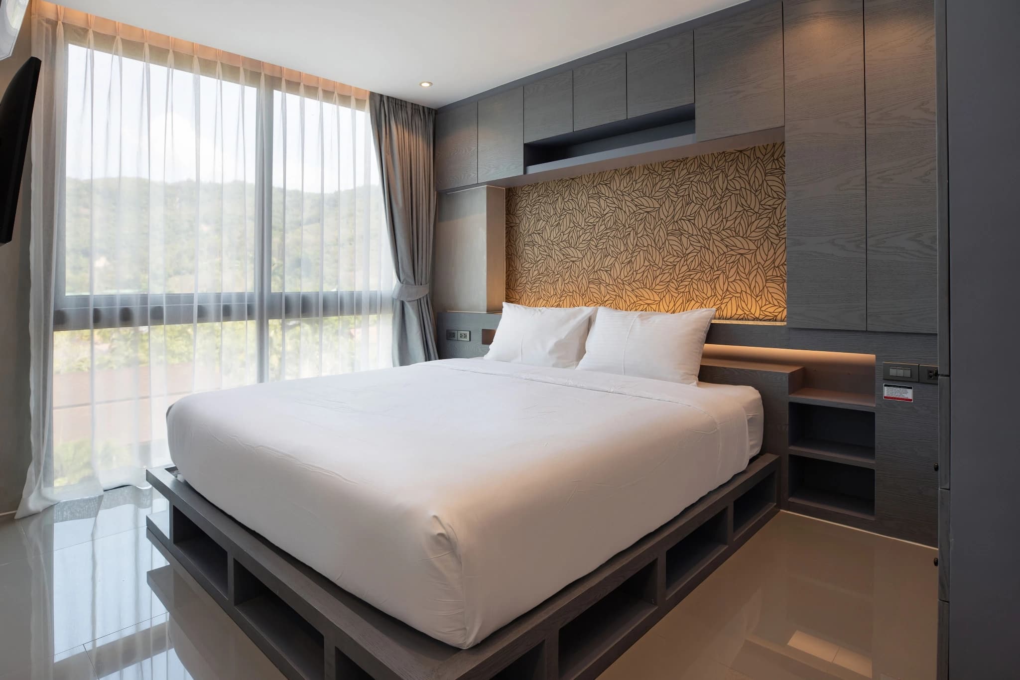 1 Bed Condo, CITYGATE