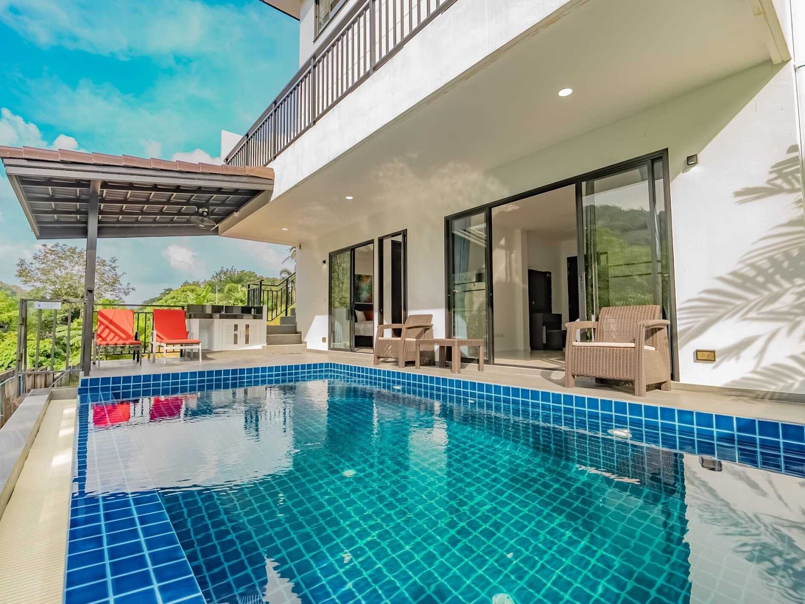 3 Beds Villa in Chalong