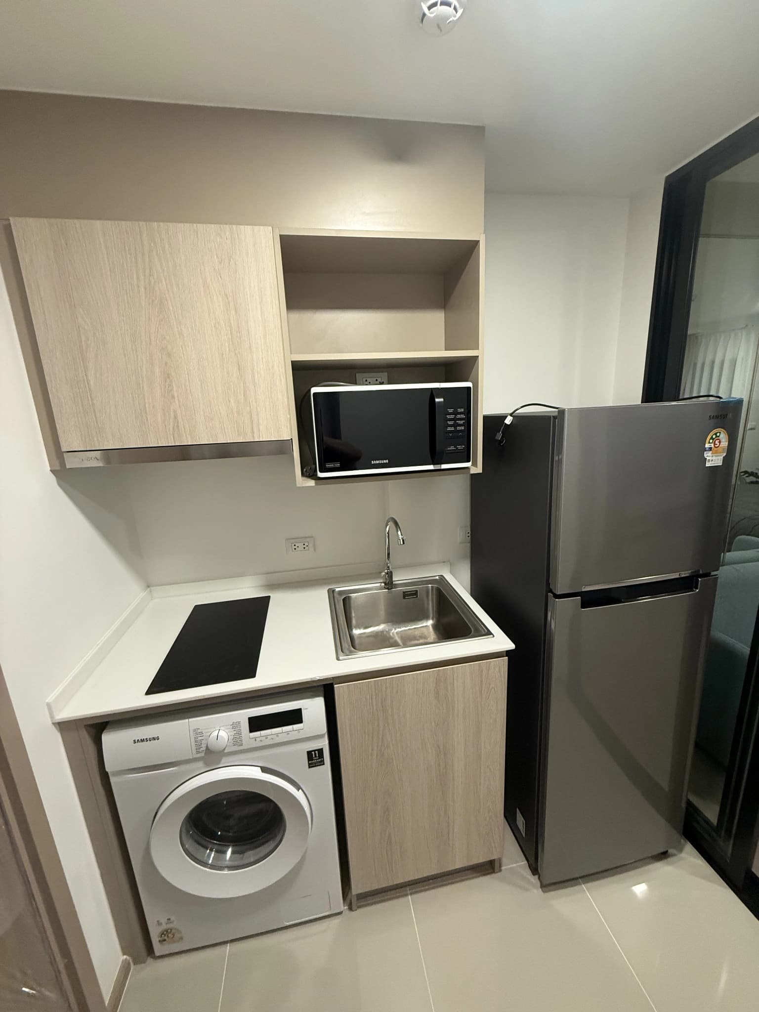 Studio condo for rent The Base Bukit - photo 4