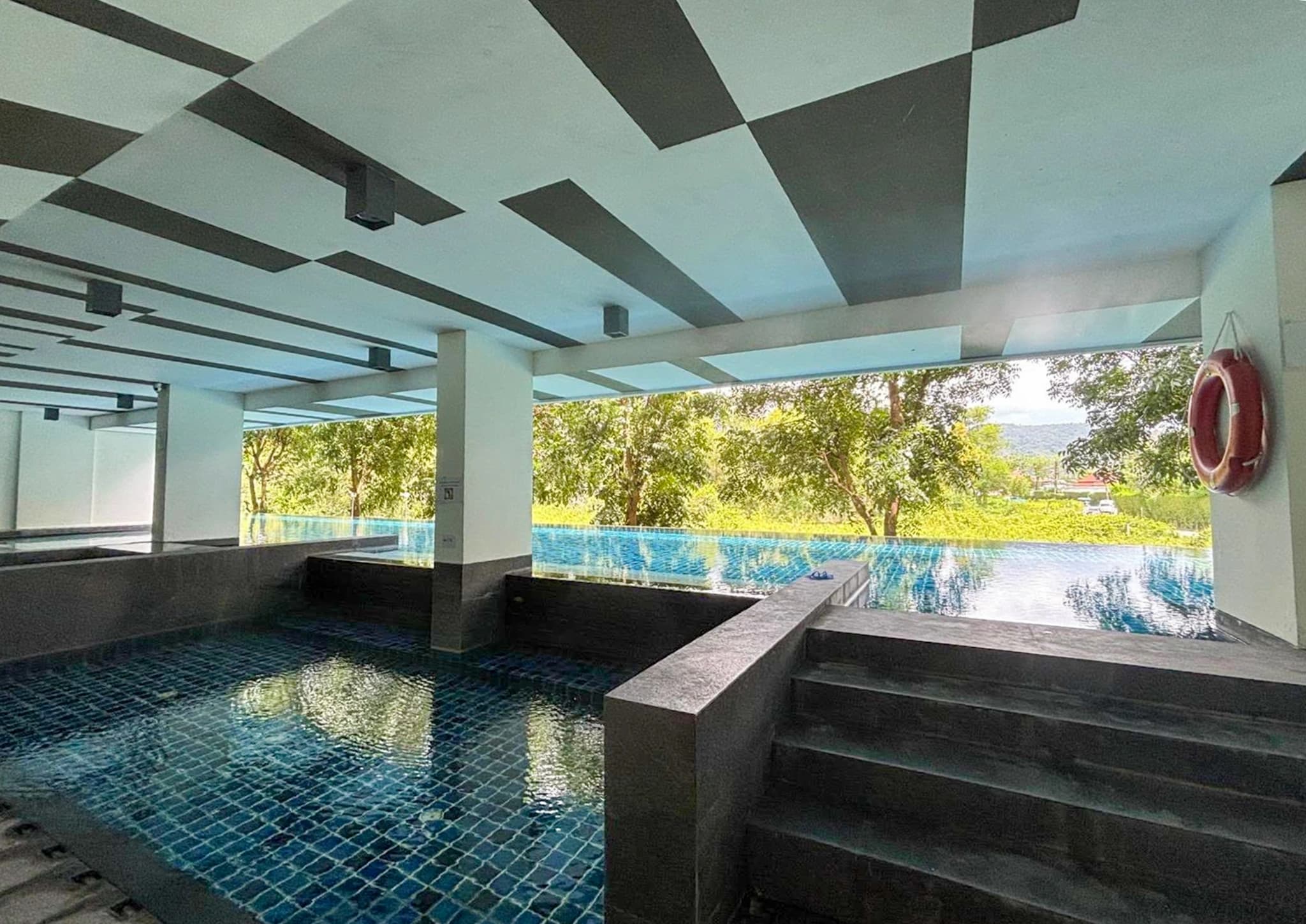 1 bedroom condo for rent Zcape X2
