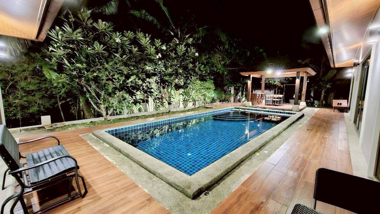 4 Beds Villa in Chalong - photo 3