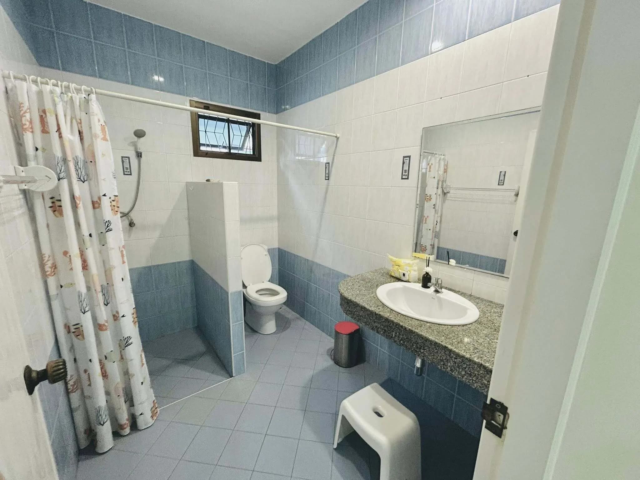3 bedroom house for rent - - photo 5