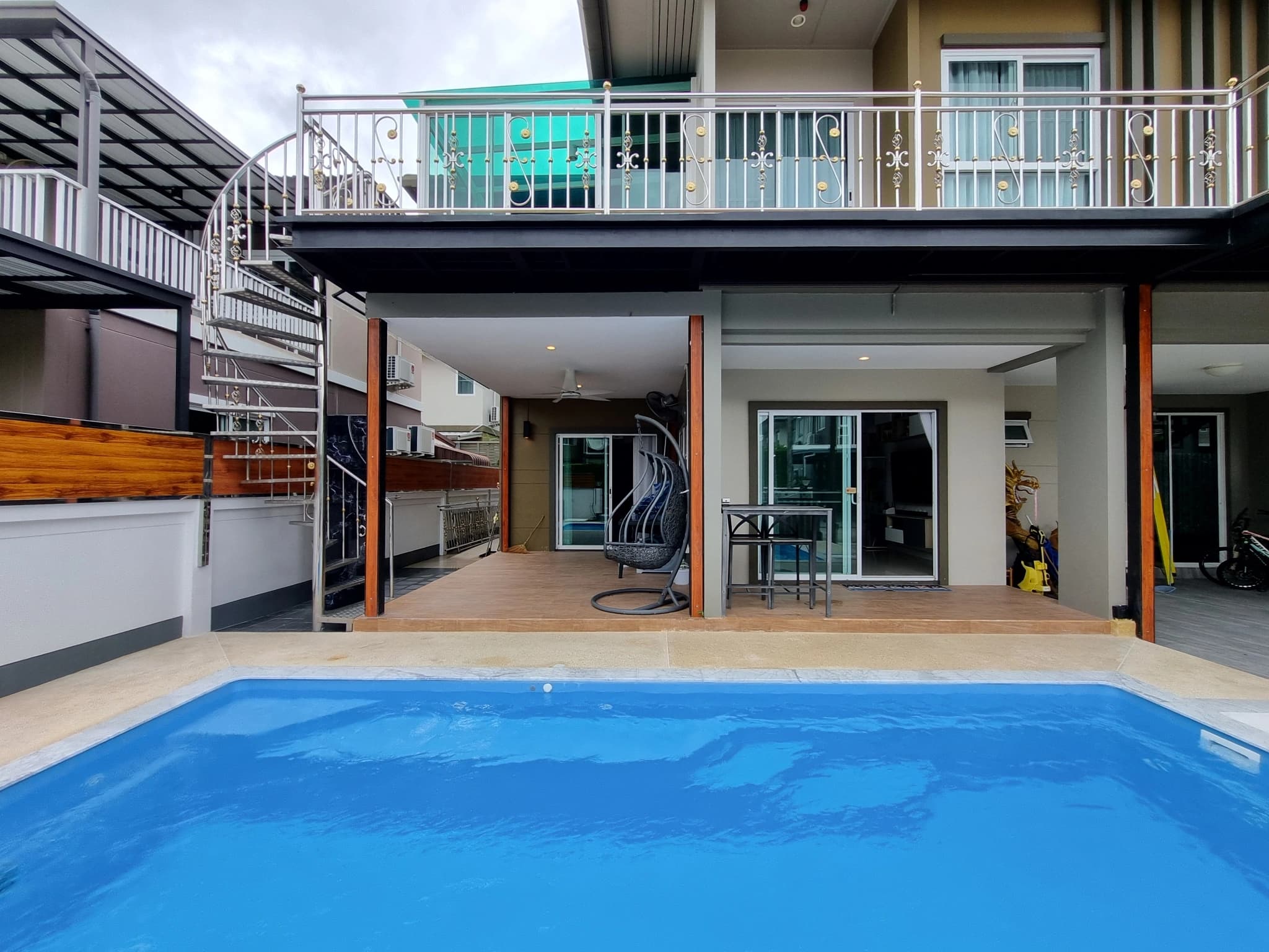 4 Beds Villa, Saransiri