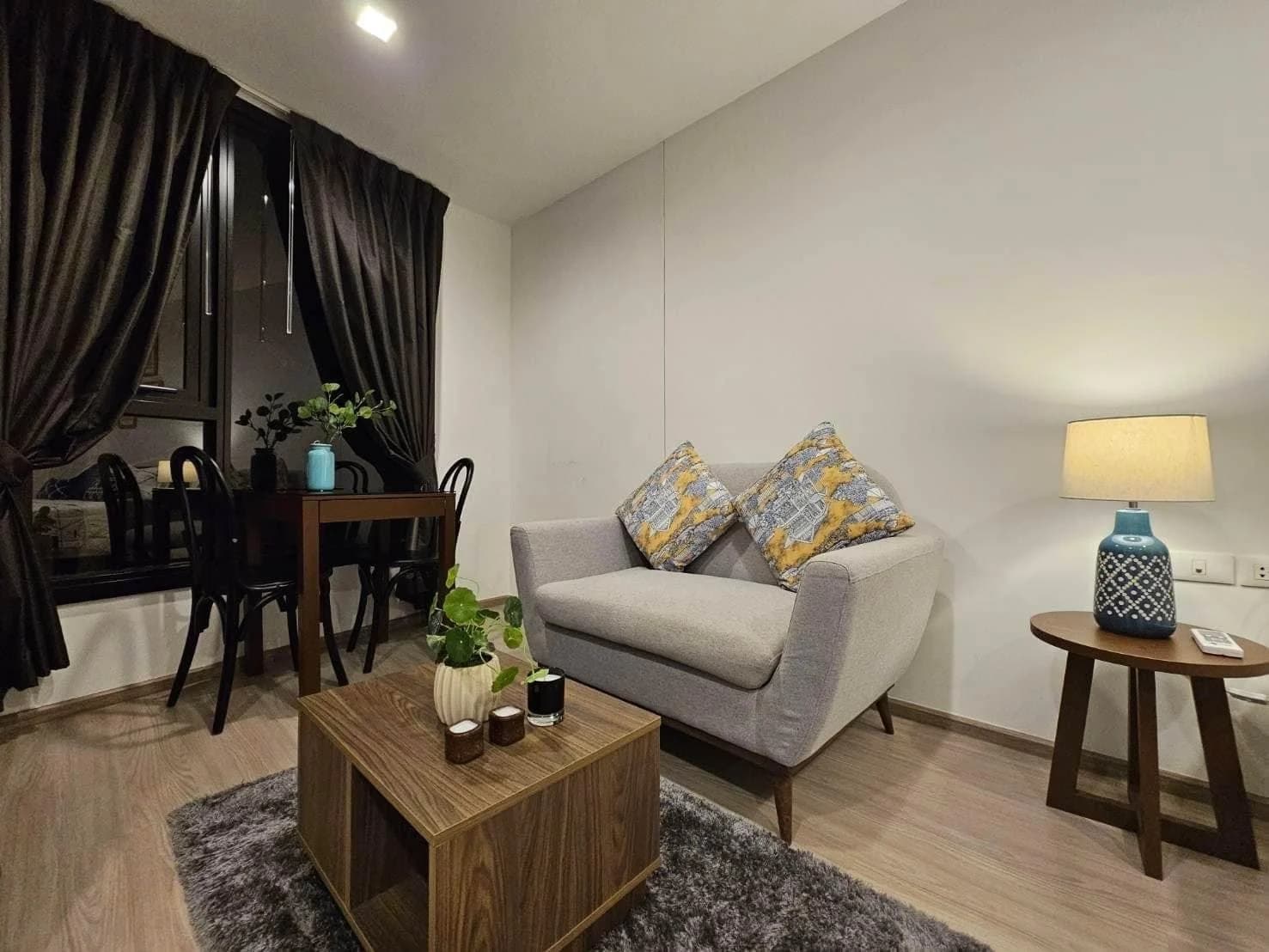 Condo, The Base Central