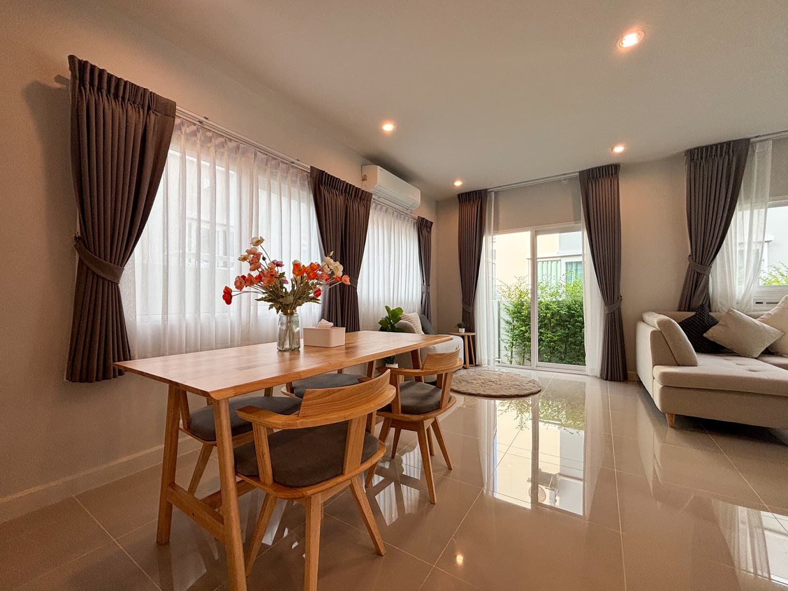 4 Beds House, Anasiri Paklok