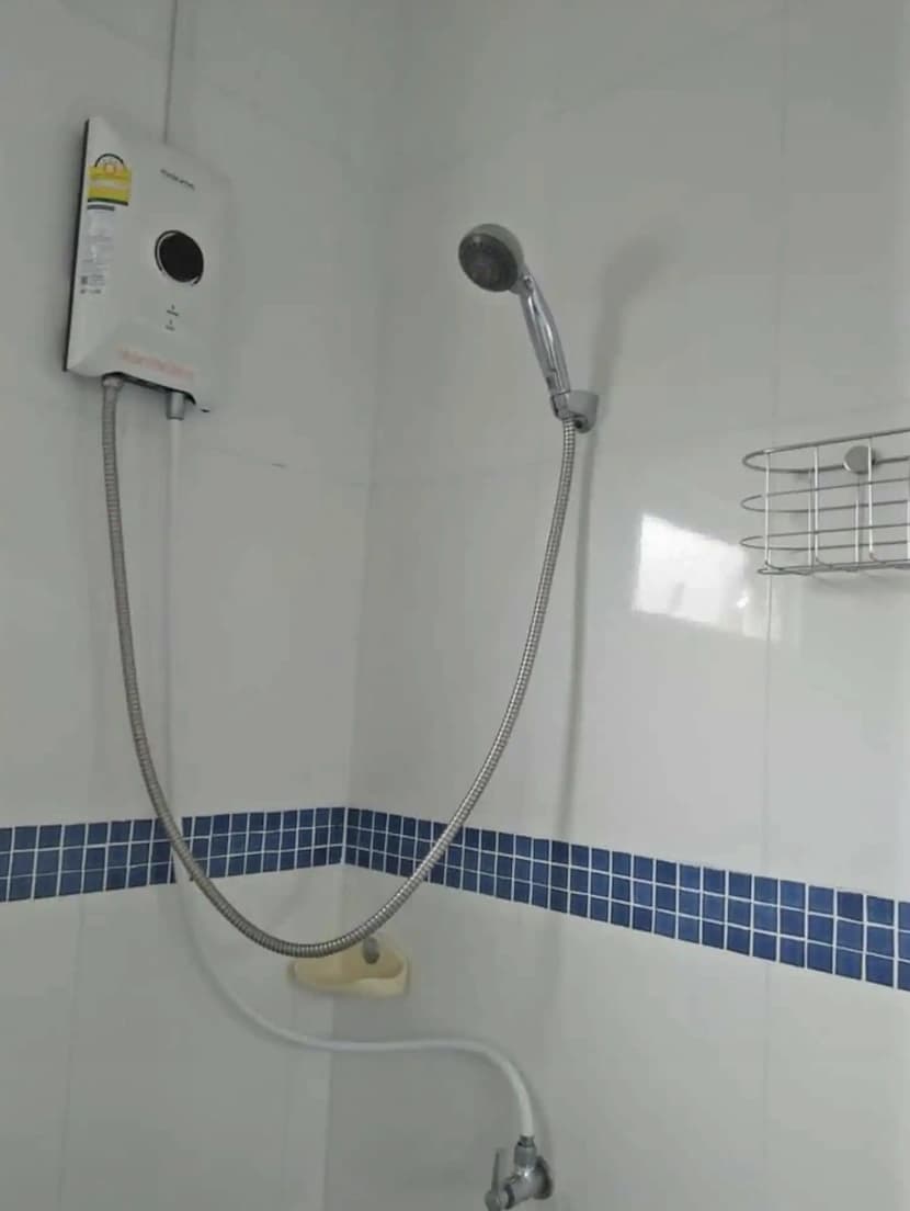 1 Bed Condo, Samrarn - photo 4