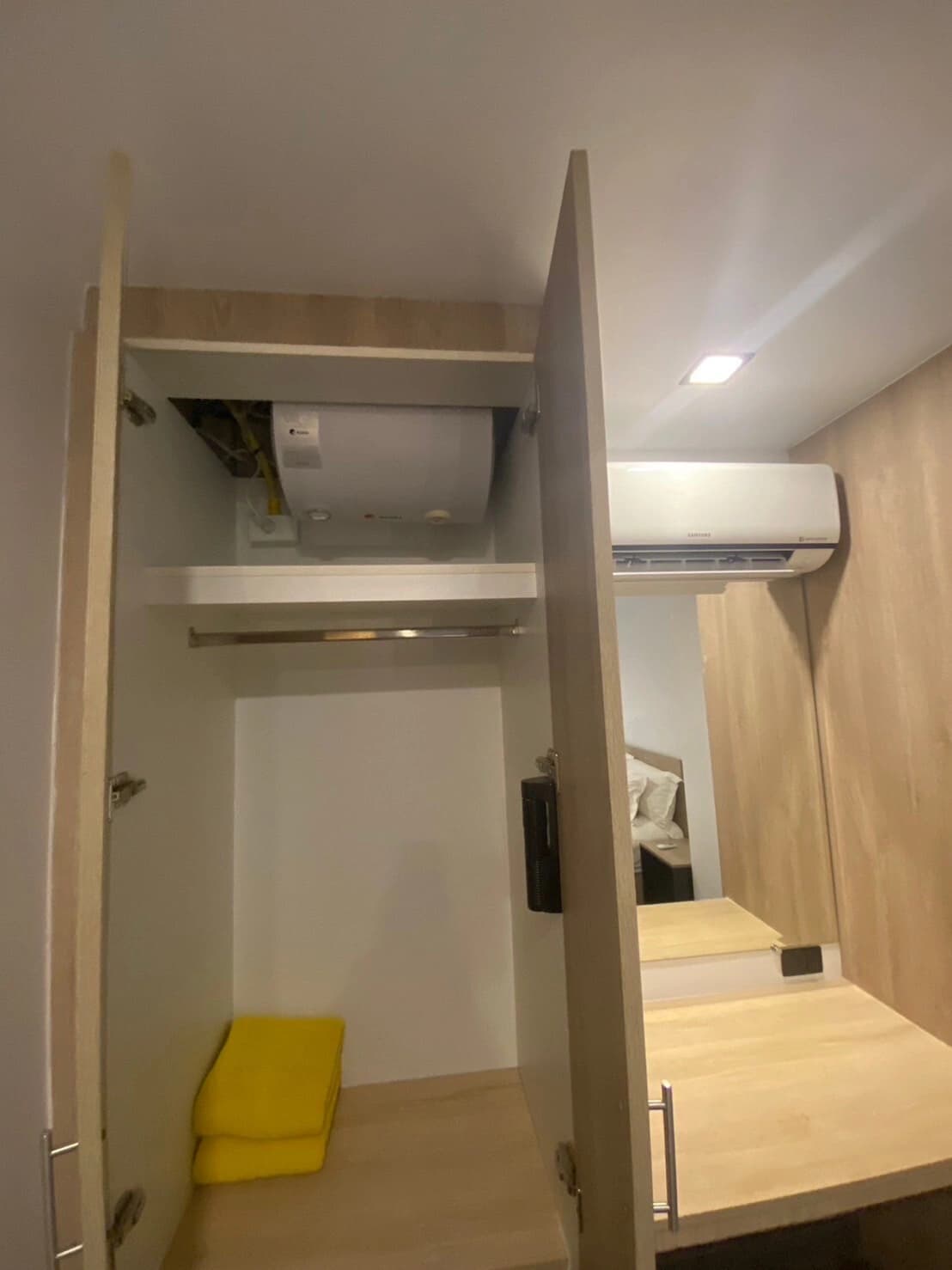 1 Bed Condo, Utopia - photo 3