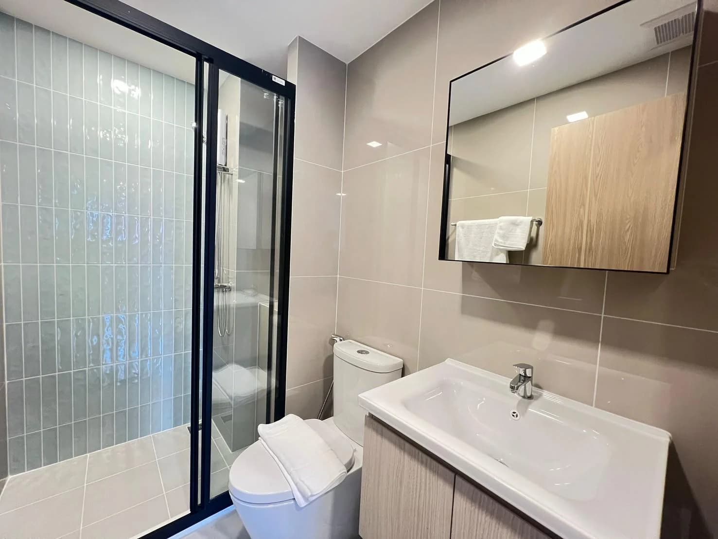 1 Bed Condo, The Base Bukit - photo 3