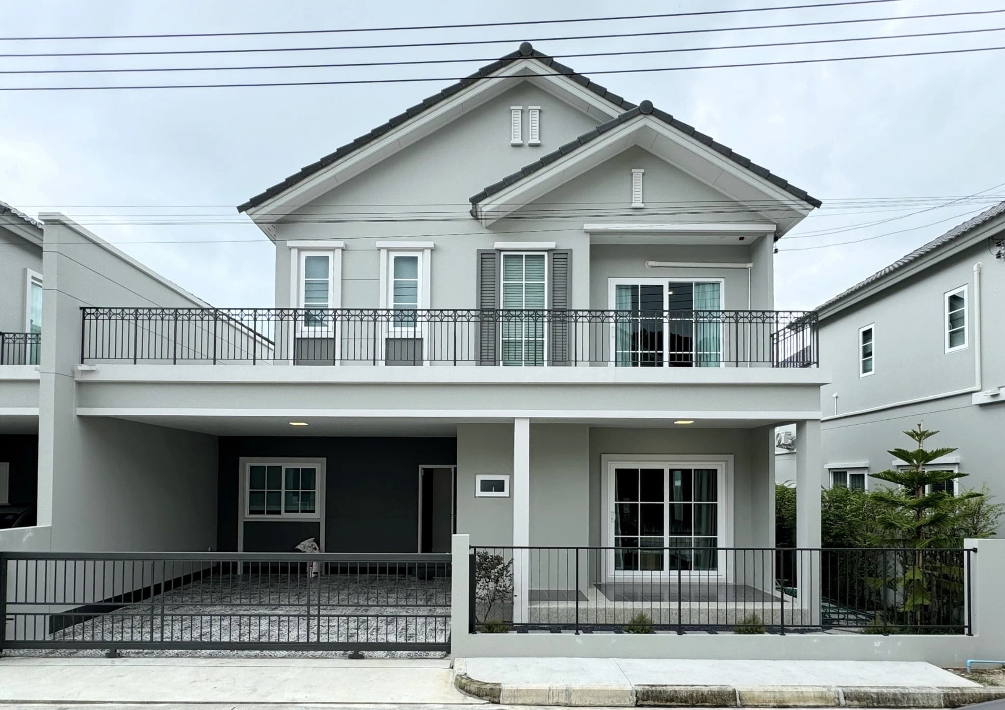 4 Beds House, Anasiri Paklok