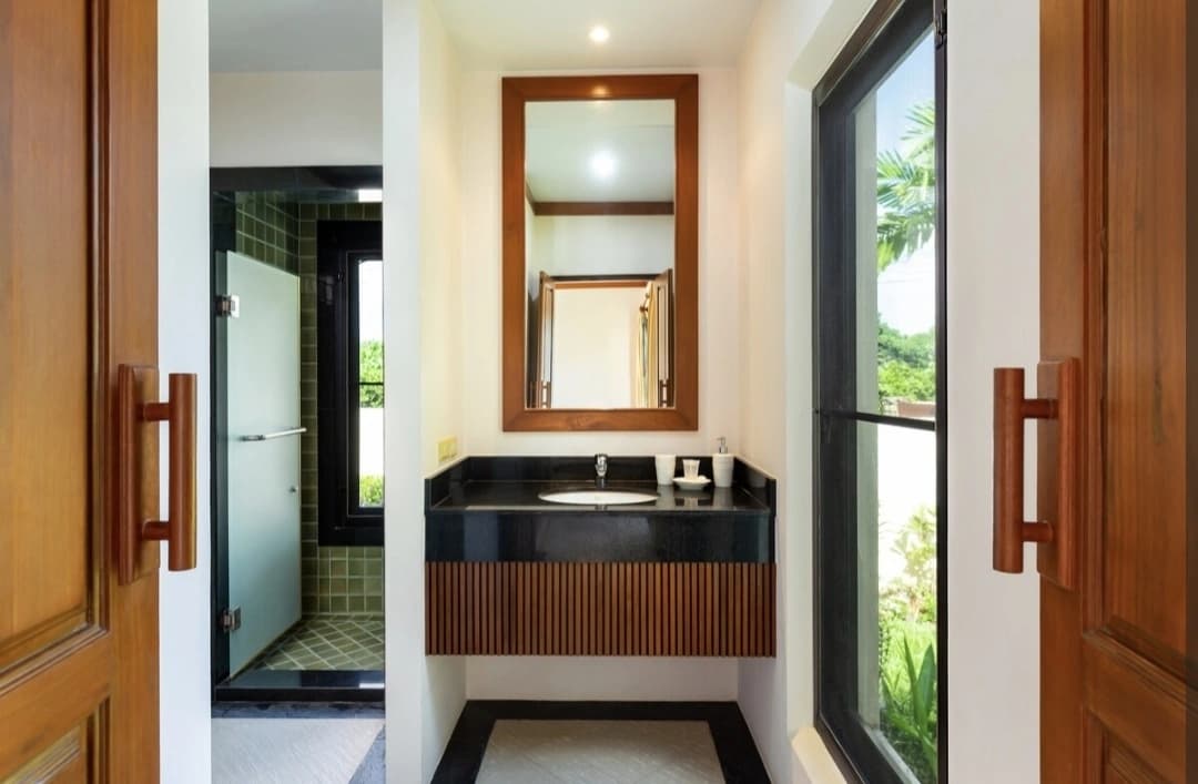 3 Beds Villa, Nai Harn Baan Bua - photo 4
