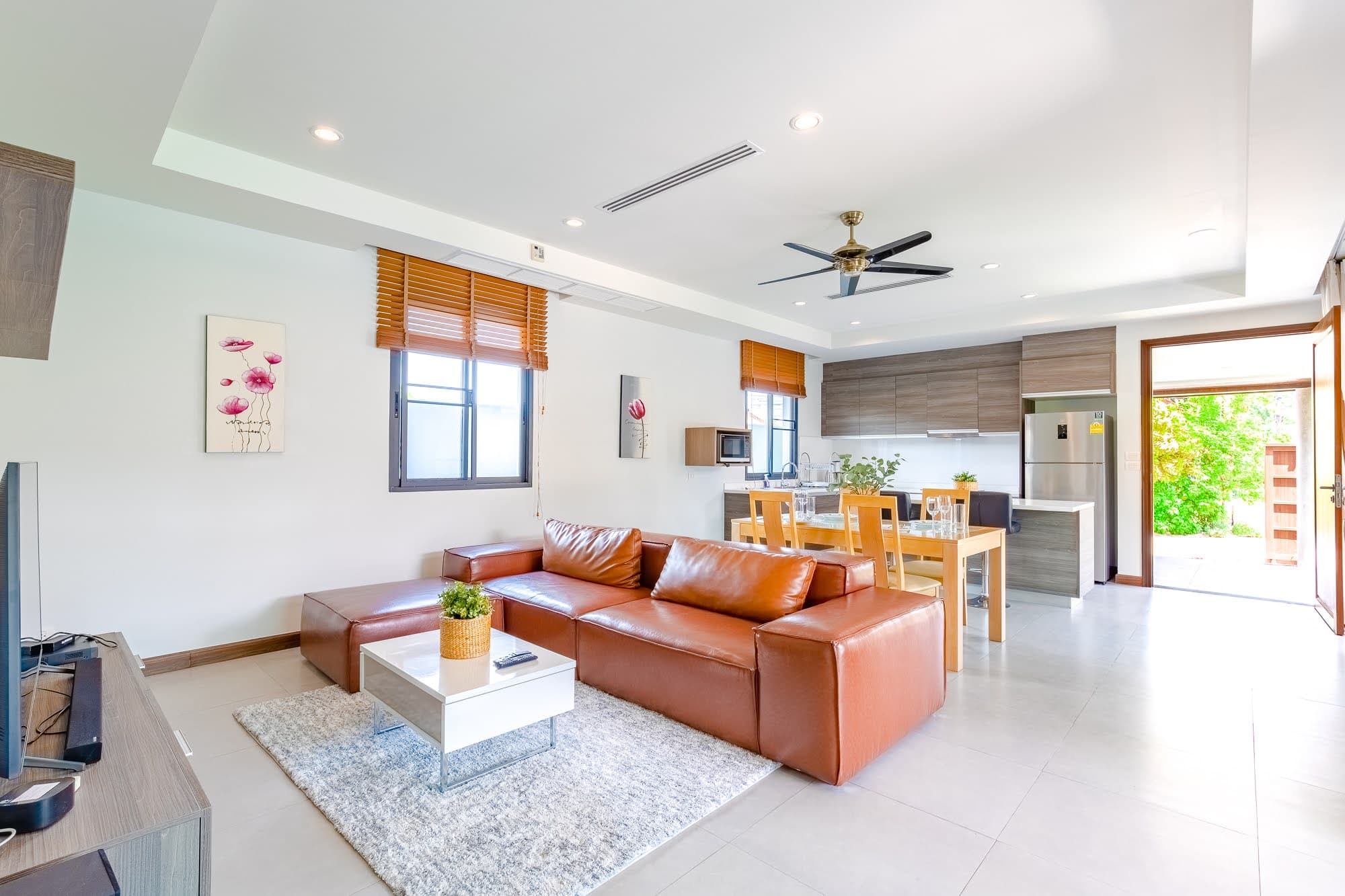 3BR Villa in The S Villas - photo 4