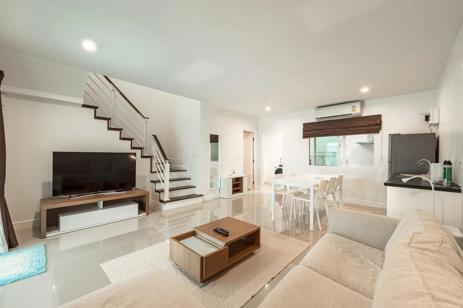 3 Beds House, Habitown
