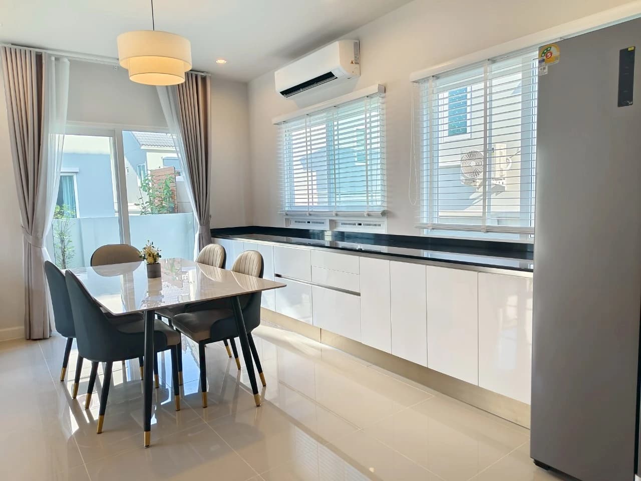 4 bedroom house for rent Anasiri Paklok - photo 2