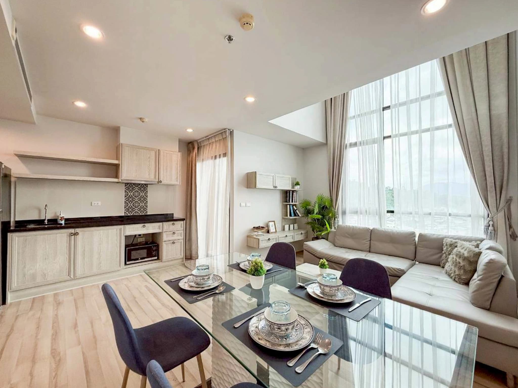 1 bedroom condo for rent The Base Height