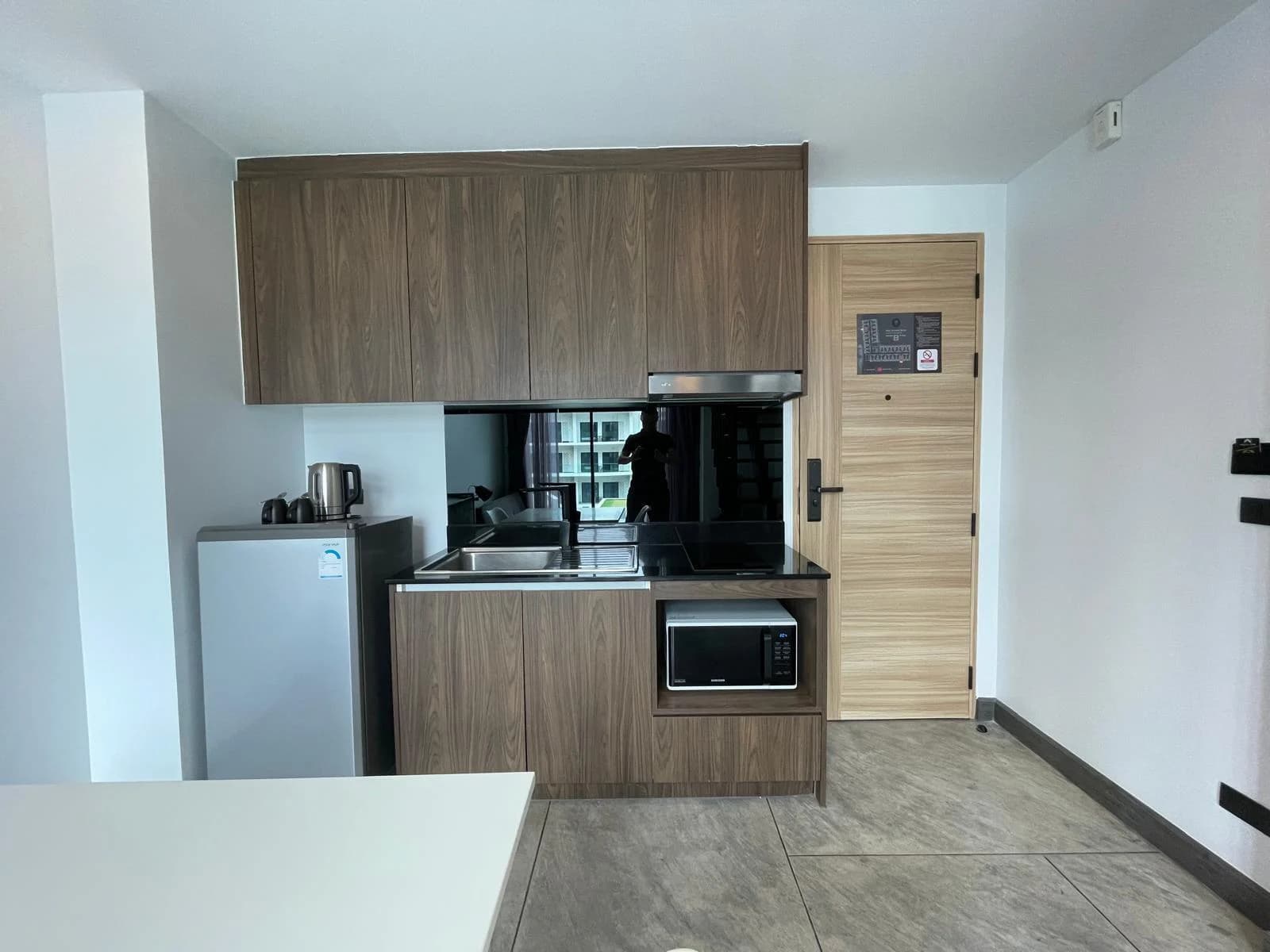 1 Bed Condo, Utopia Loft