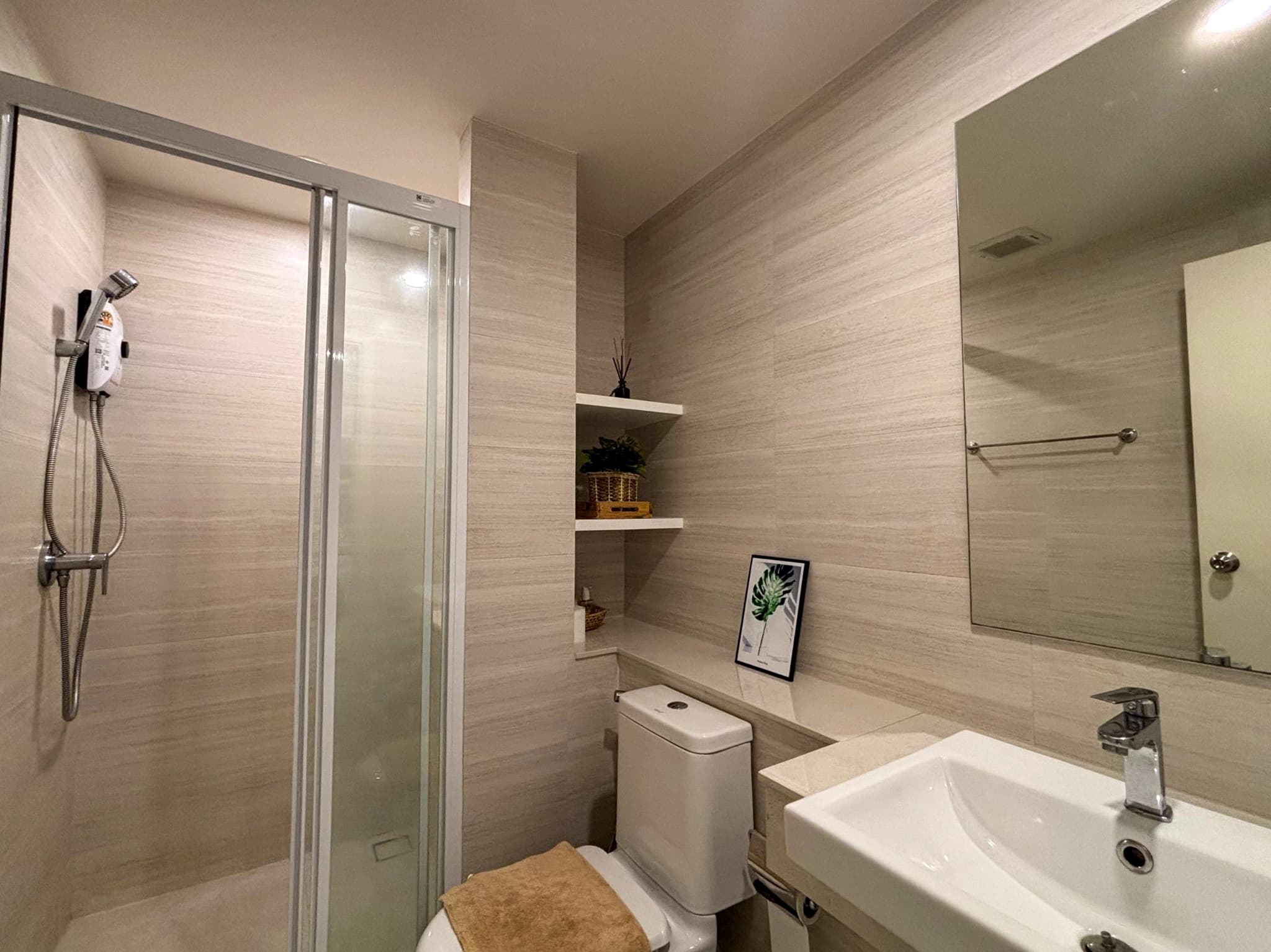 1 bedroom condo for rent Phyll Central - photo 5