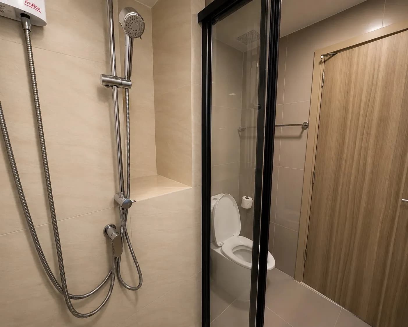 Studio condo for rent The Base Rise - photo 5