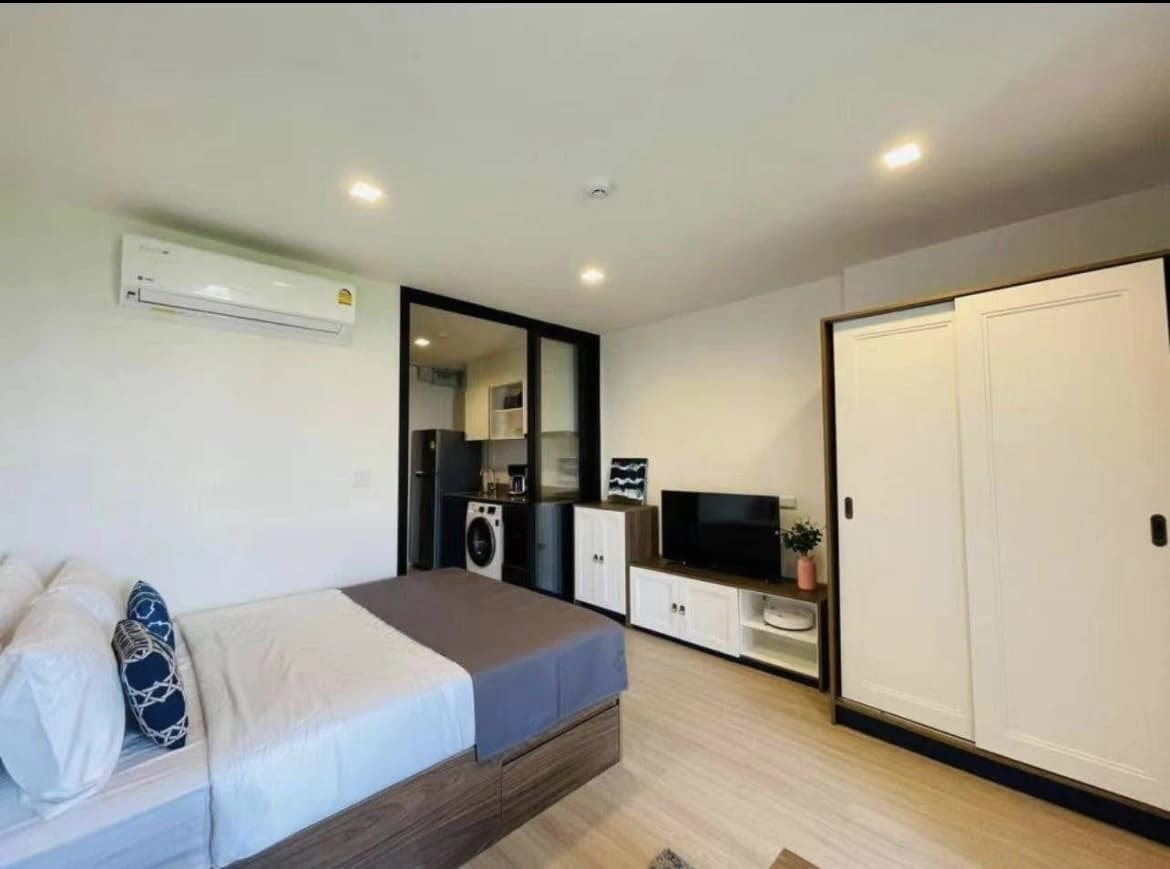 Condo, The Base Central